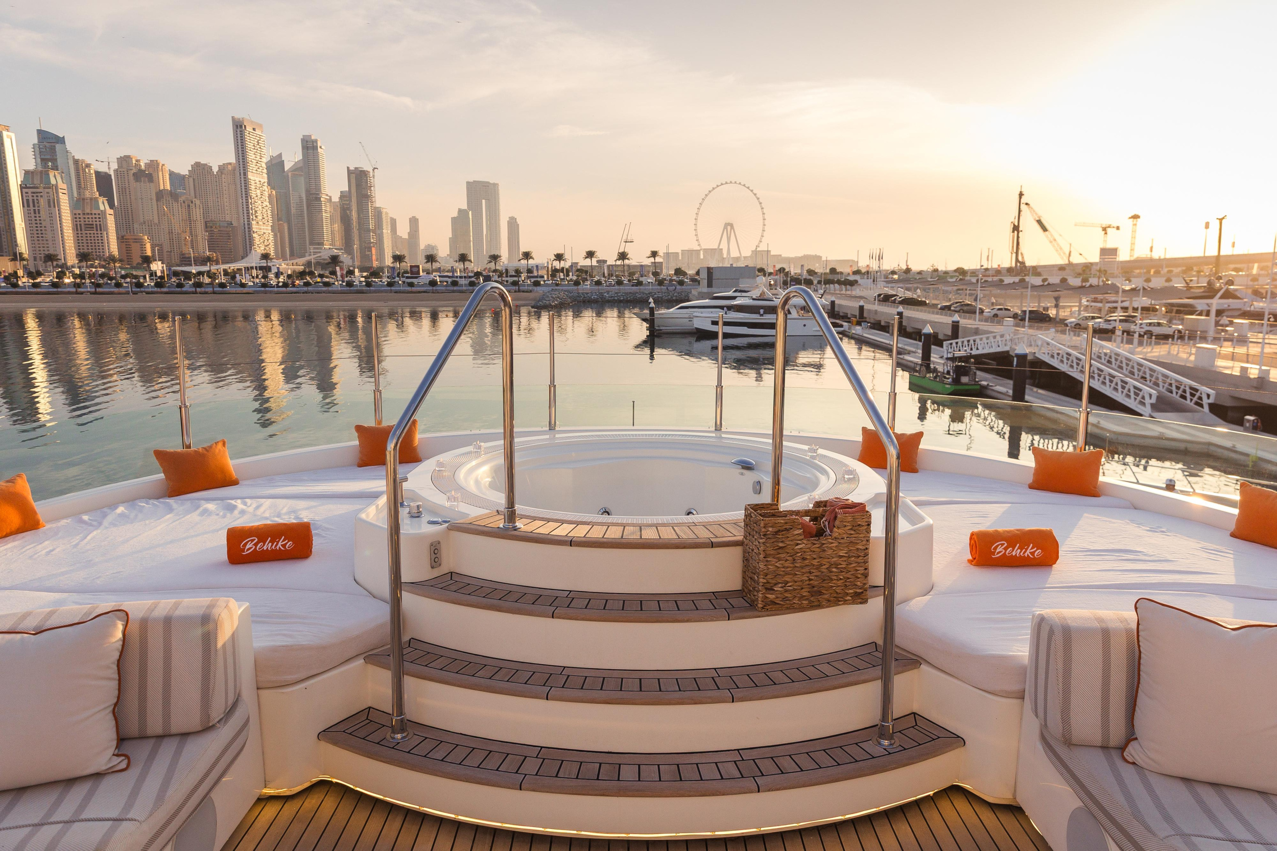 Luxury Motor Yacht B — photo 29