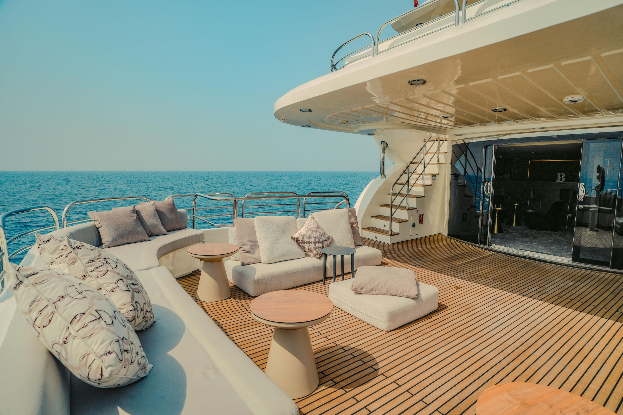 Luxury Motor Yacht S — photo 35