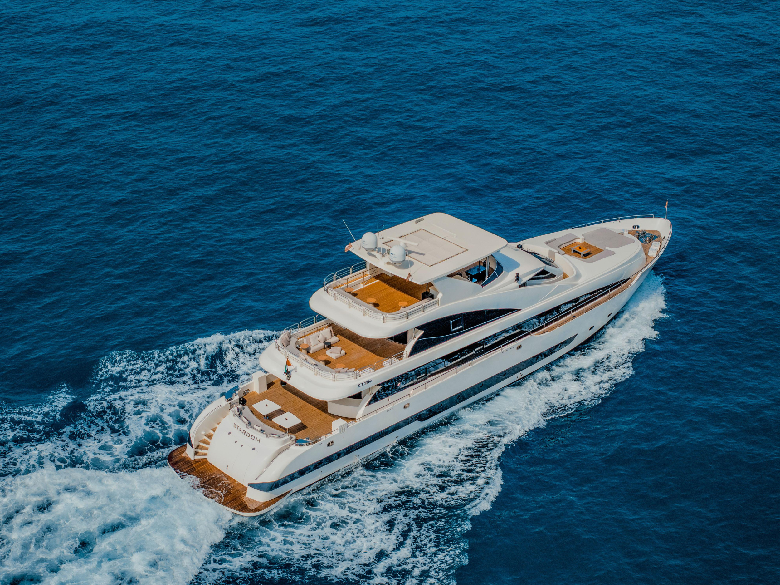 Luxury Motor Yacht S — photo 22