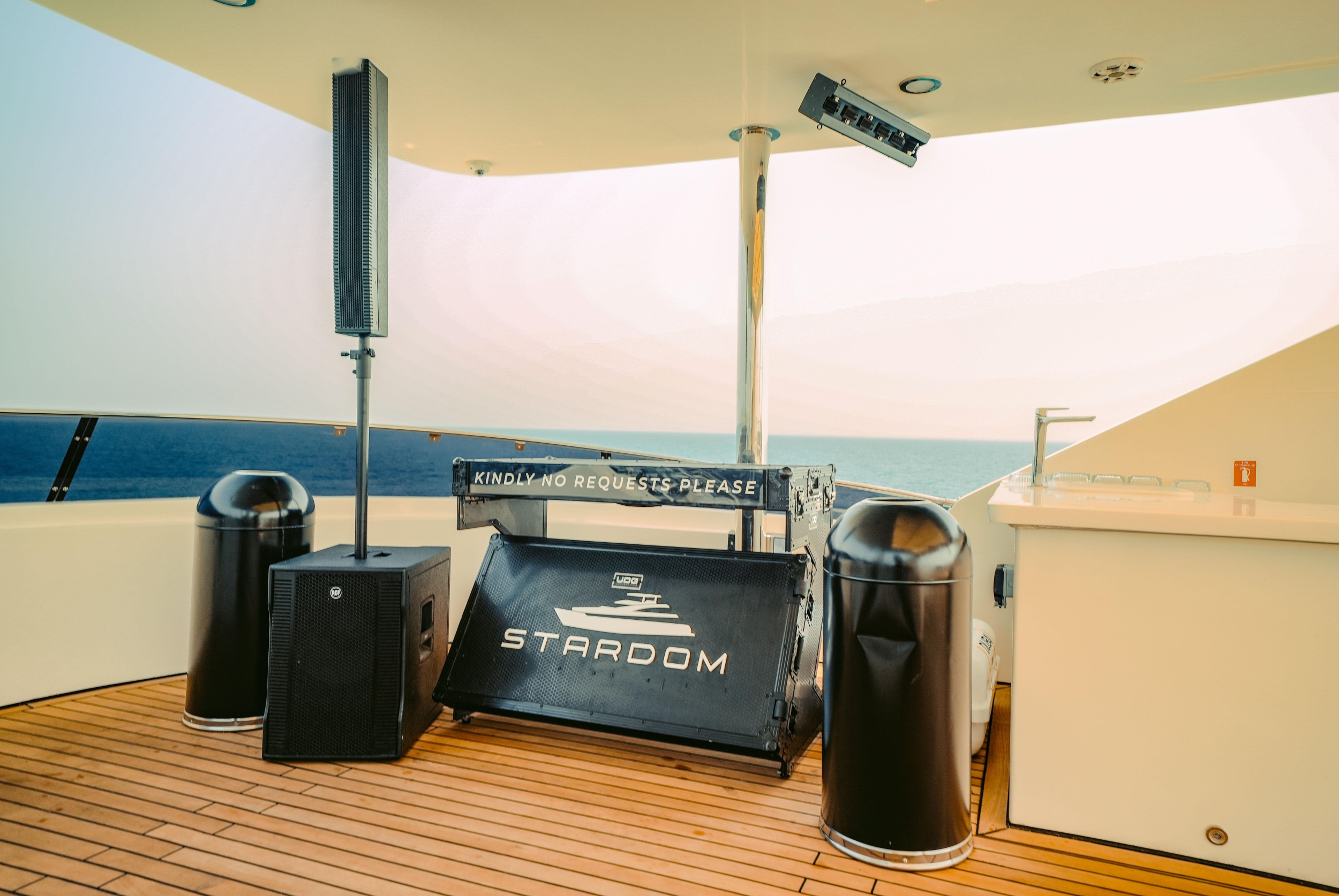 Luxury Motor Yacht S — photo 26