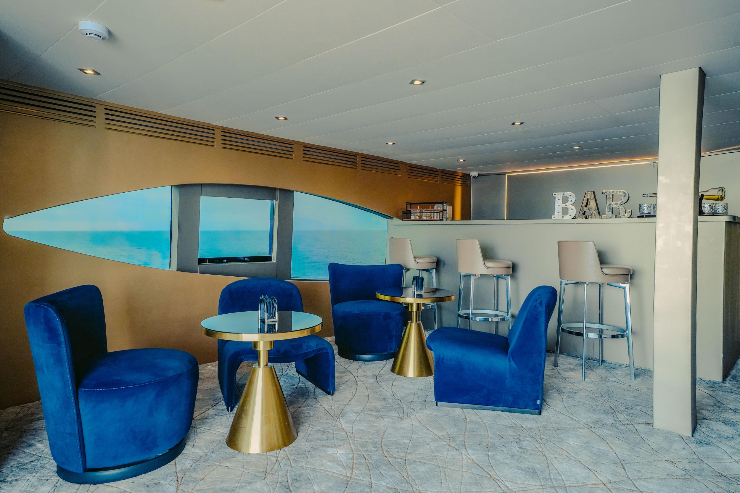 Luxury Motor Yacht S — photo 15