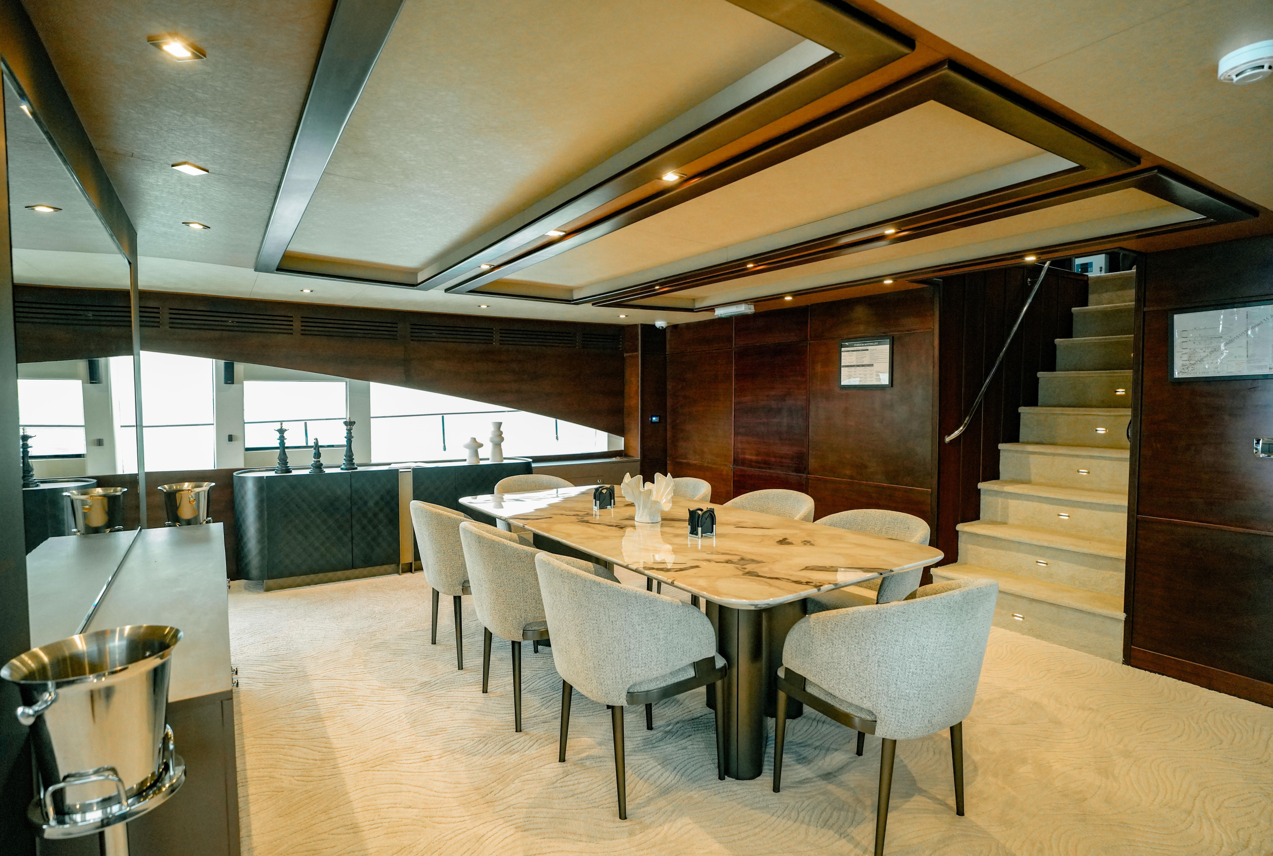 Luxury Motor Yacht S — photo 36
