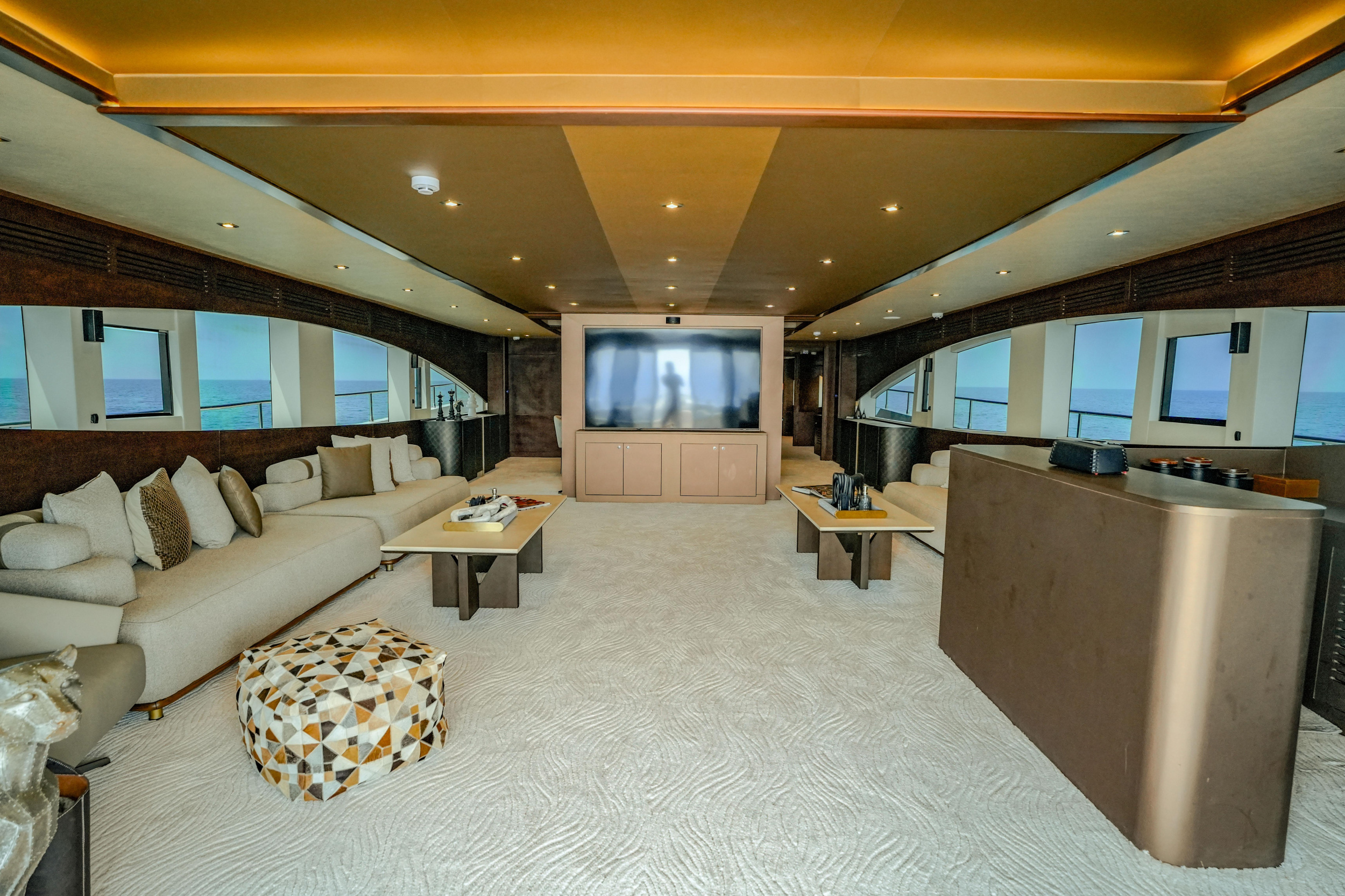 Luxury Motor Yacht S — photo 20