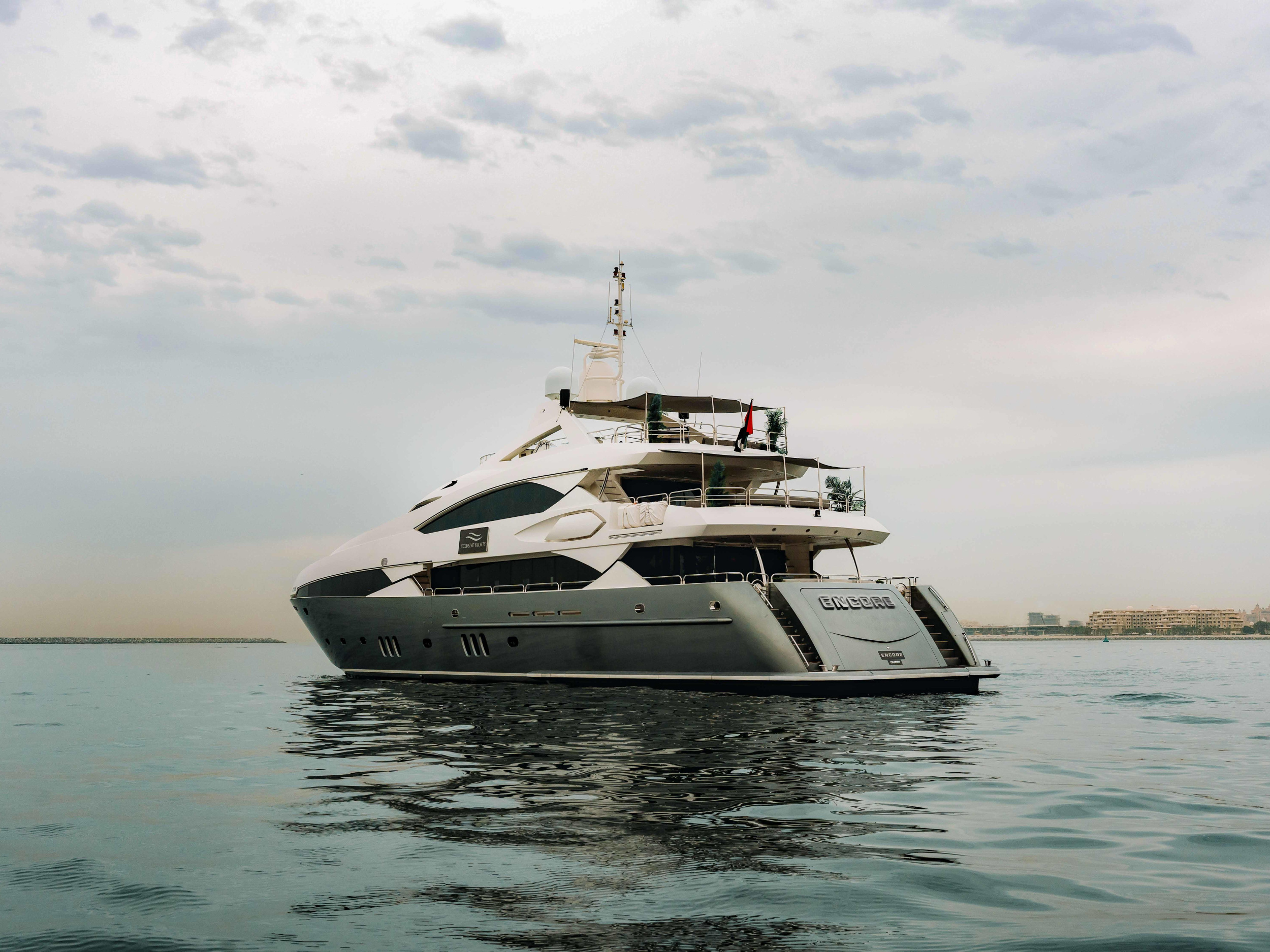 Sunseeker 40 Luxury MY — photo 1