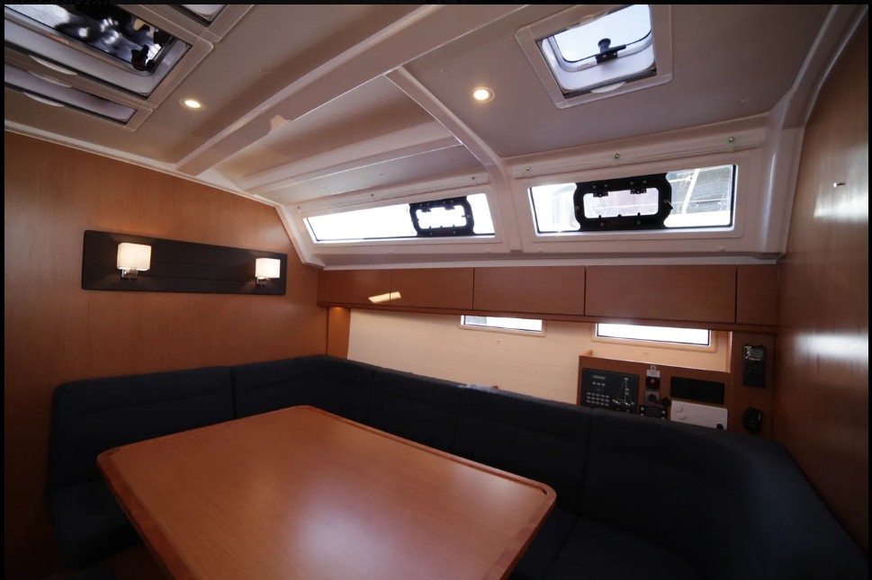 Bavaria 46 Cruiser — photo 10