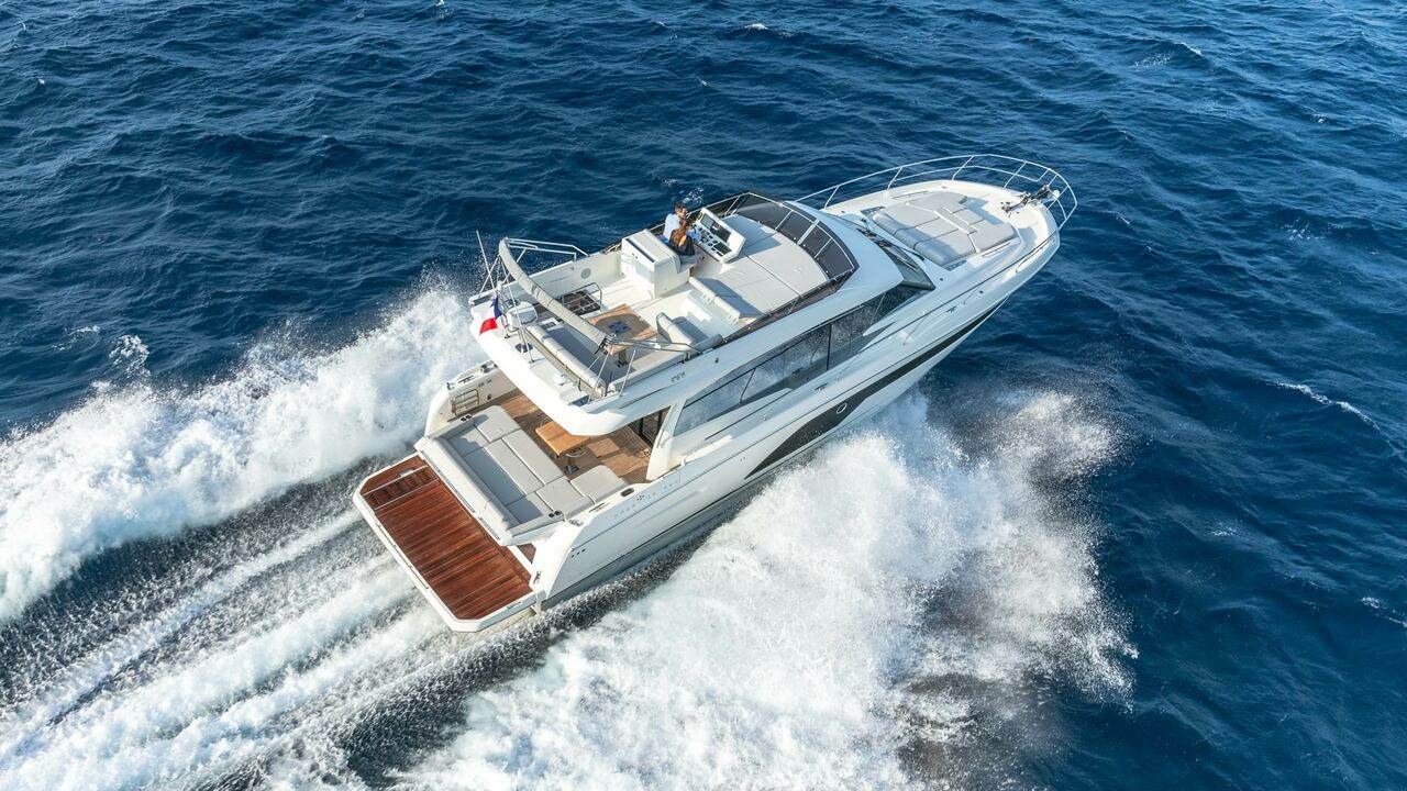 Prestige 590 Fly — photo 1