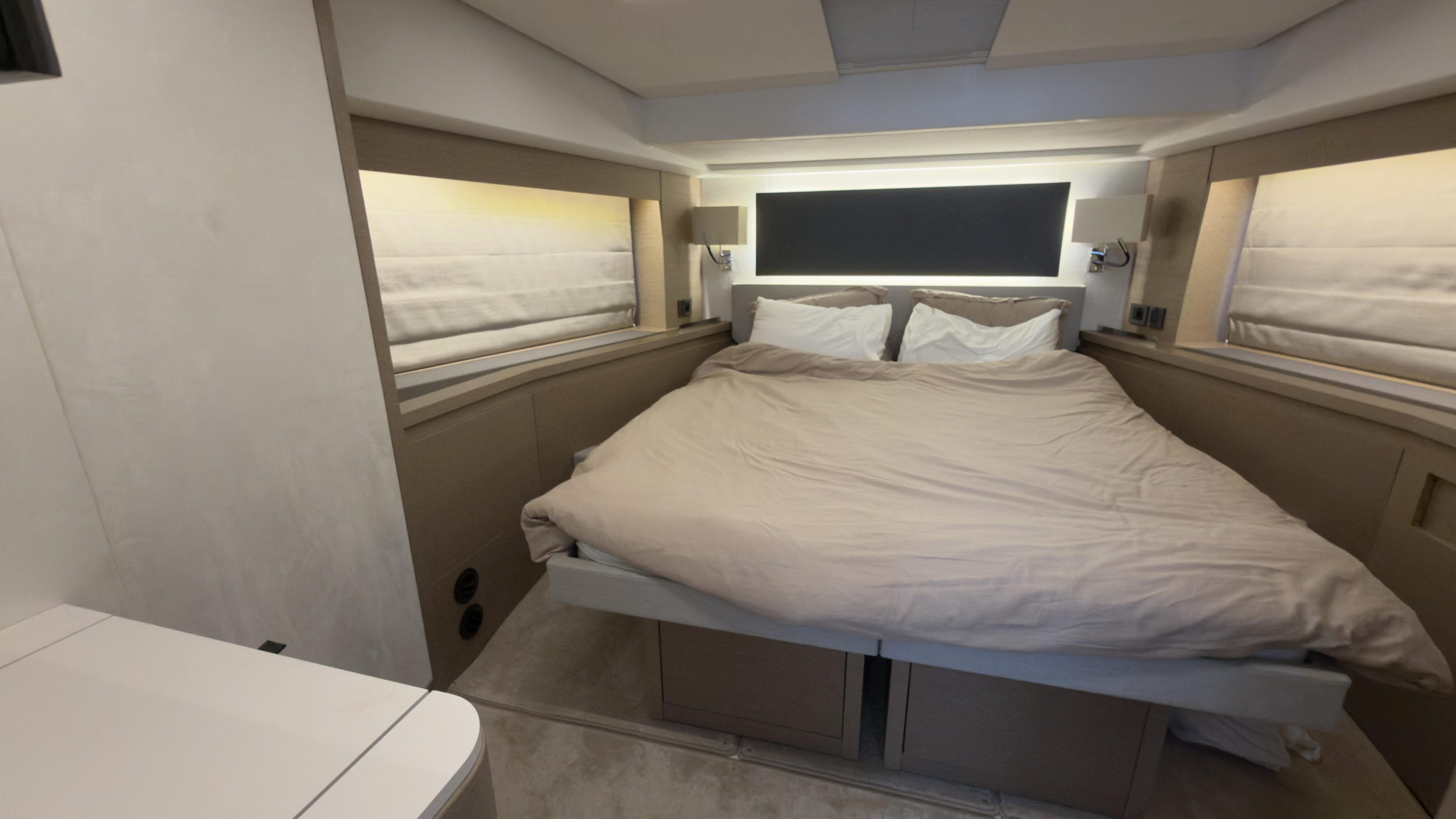 Prestige 590 Fly — photo 12