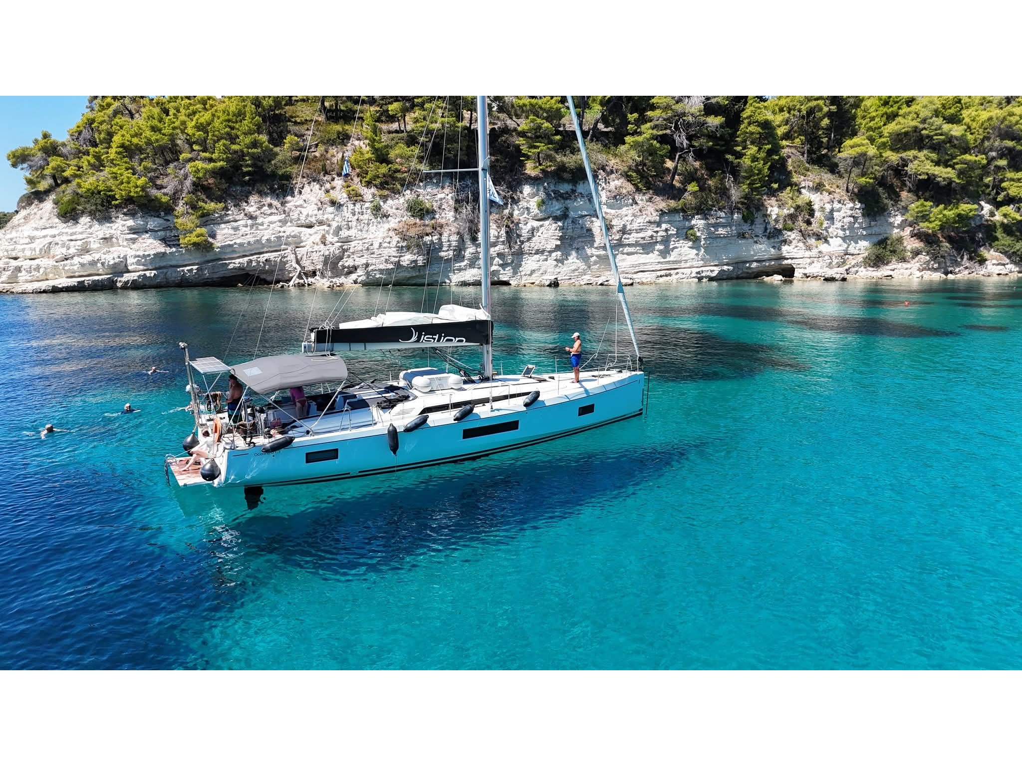 Oceanis 51.1 (5+1 cab) & GEN — photo 1