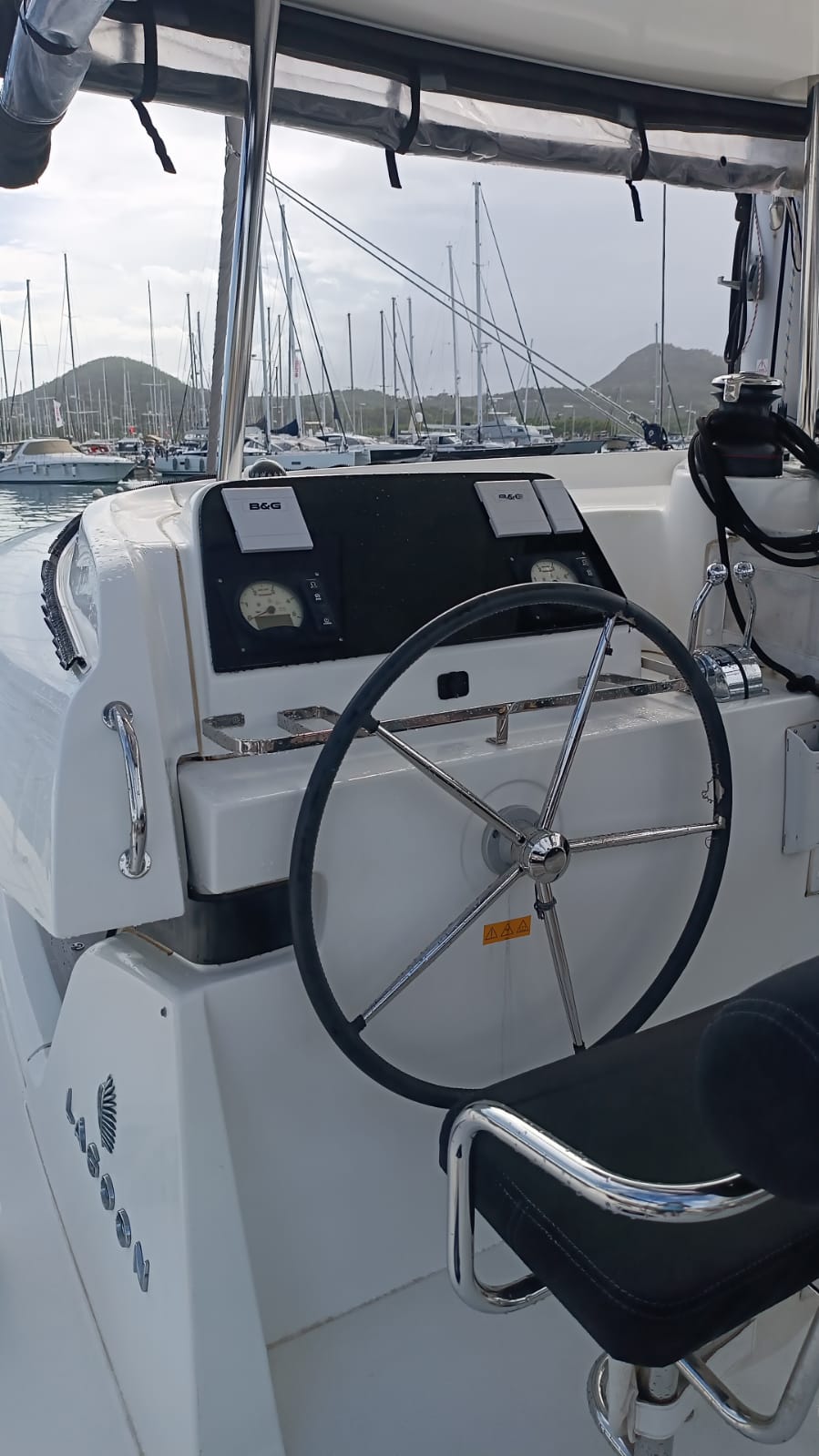 Lagoon 42 — photo 36
