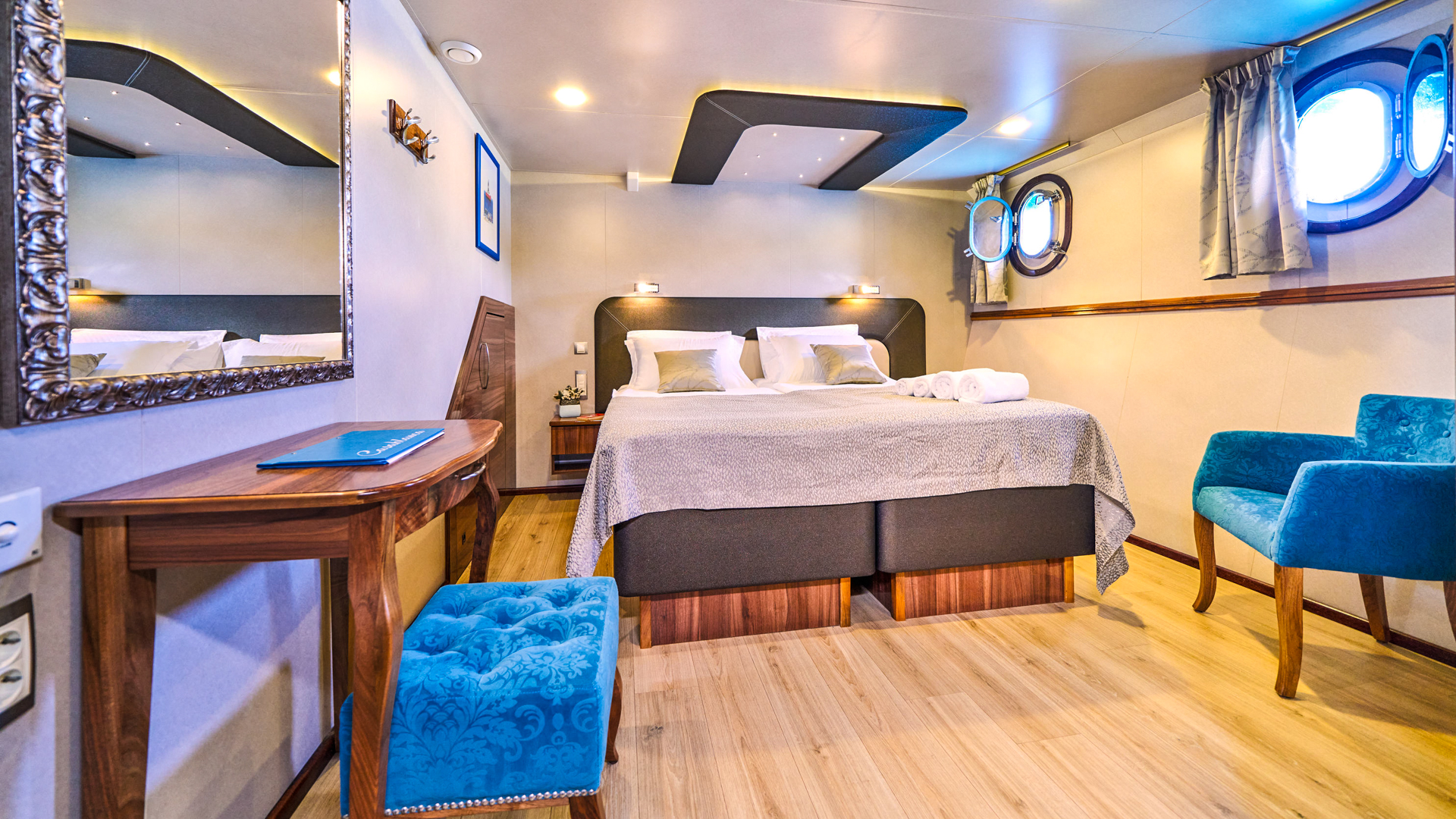 Luxury motoryacht — photo 5