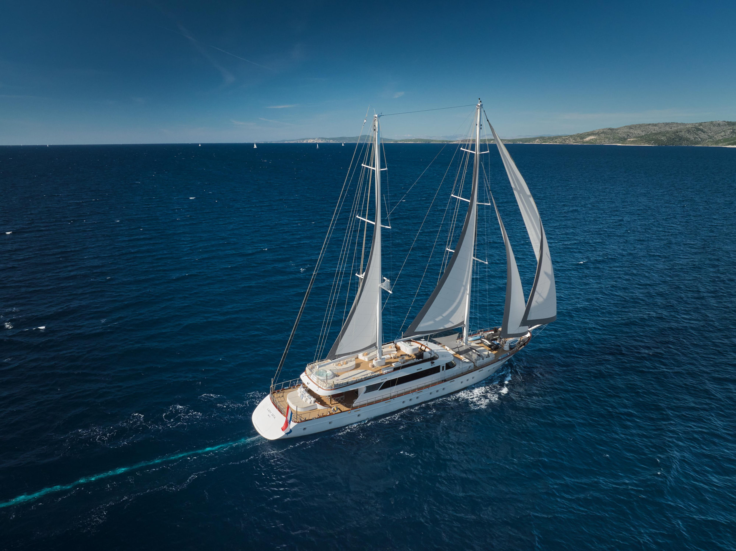 Luxury motor sailer — photo 10