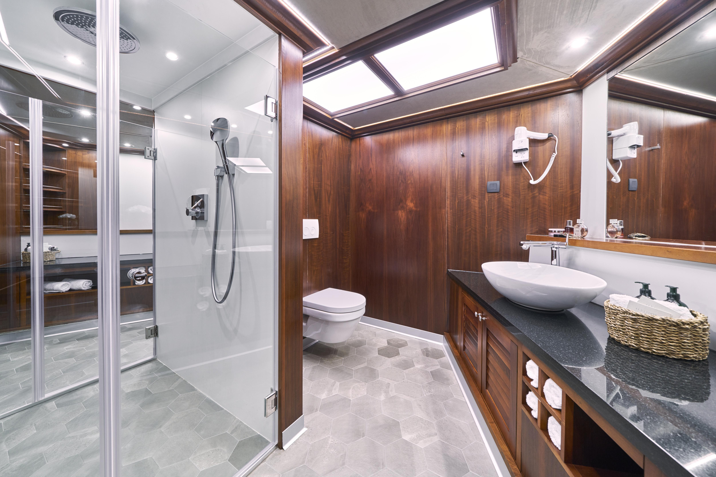 Luxury motor sailer — photo 14