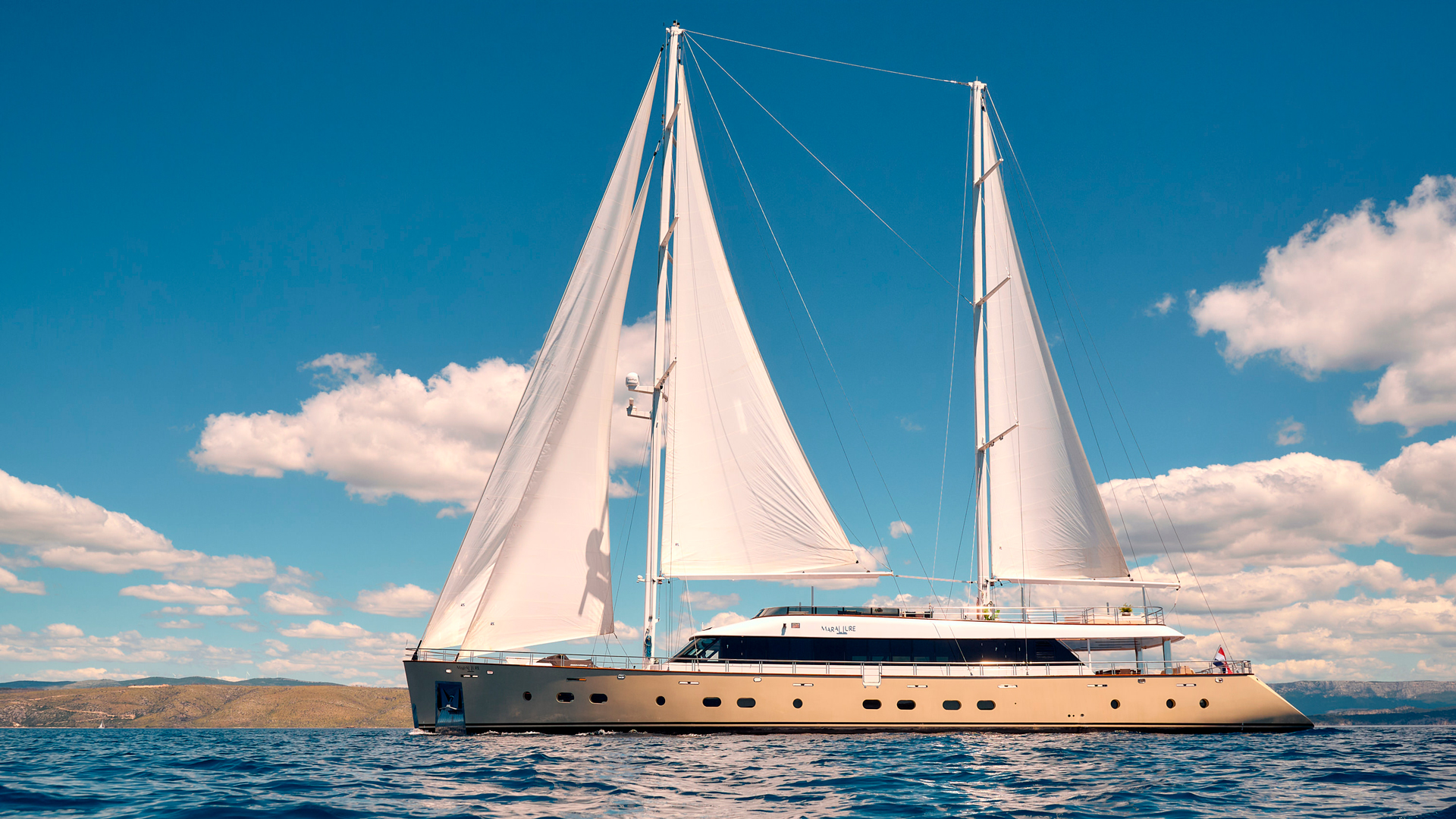 Luxury Motor Sailer M — photo 49