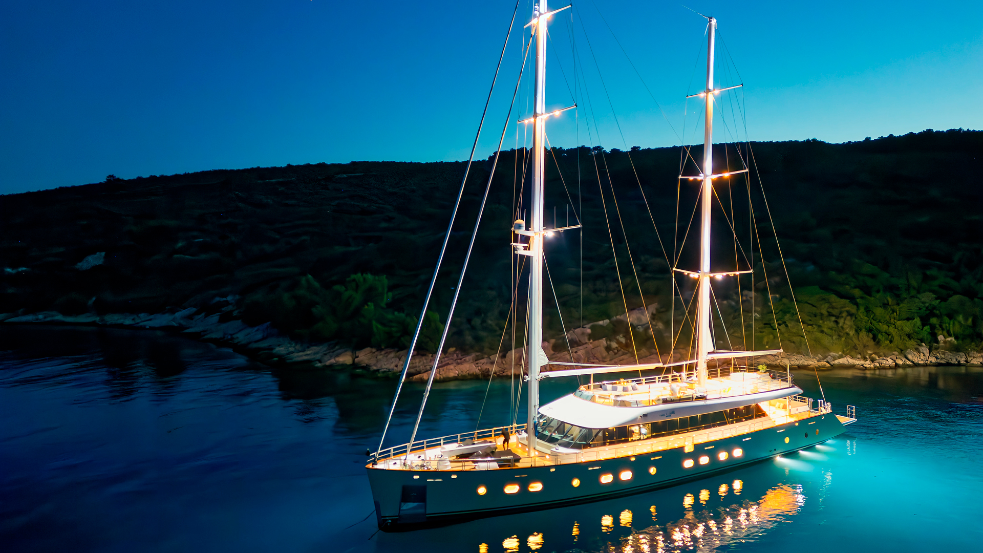 Luxury Motor Sailer M — photo 23