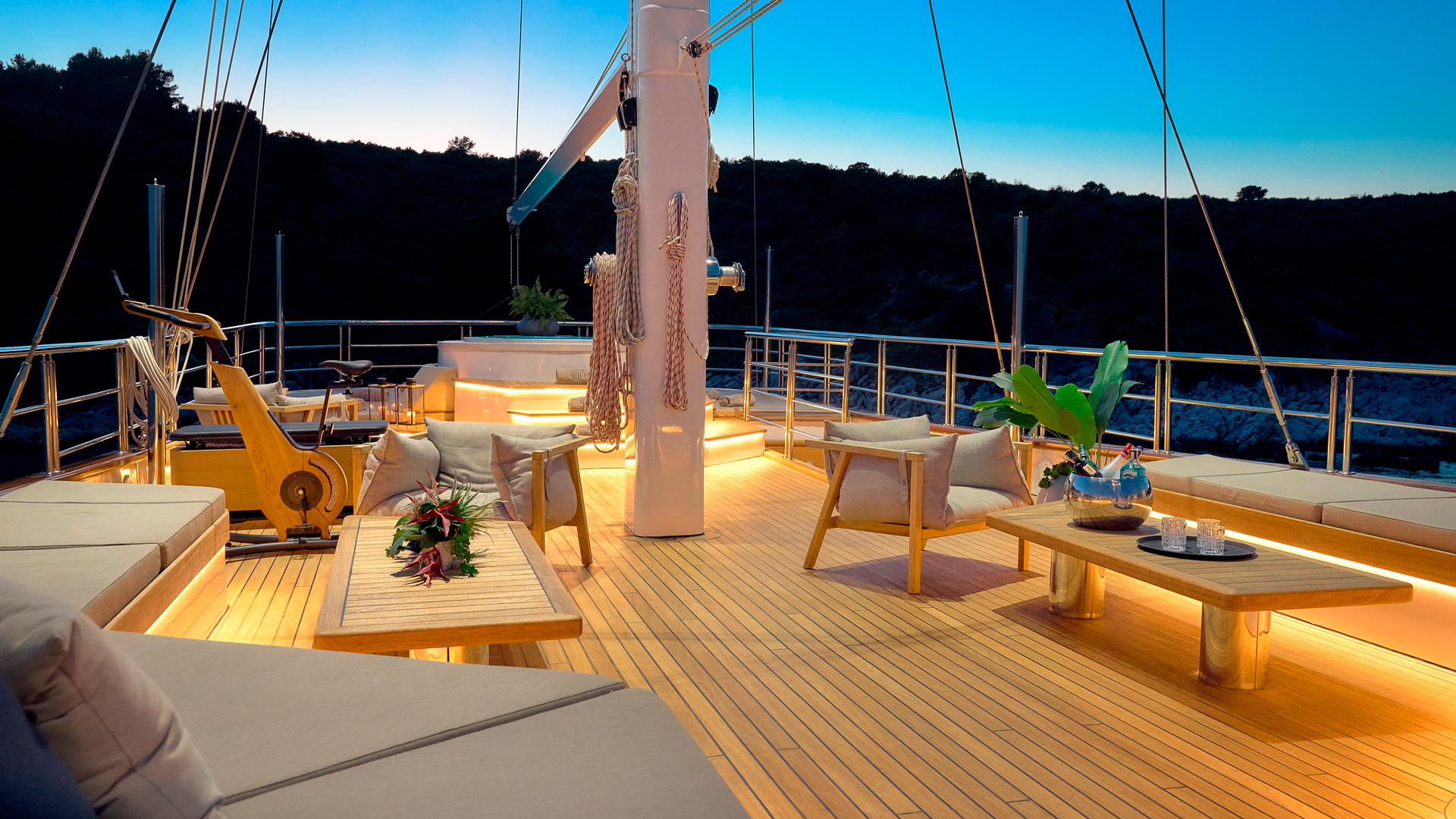 Luxury Motor Sailer M — photo 35