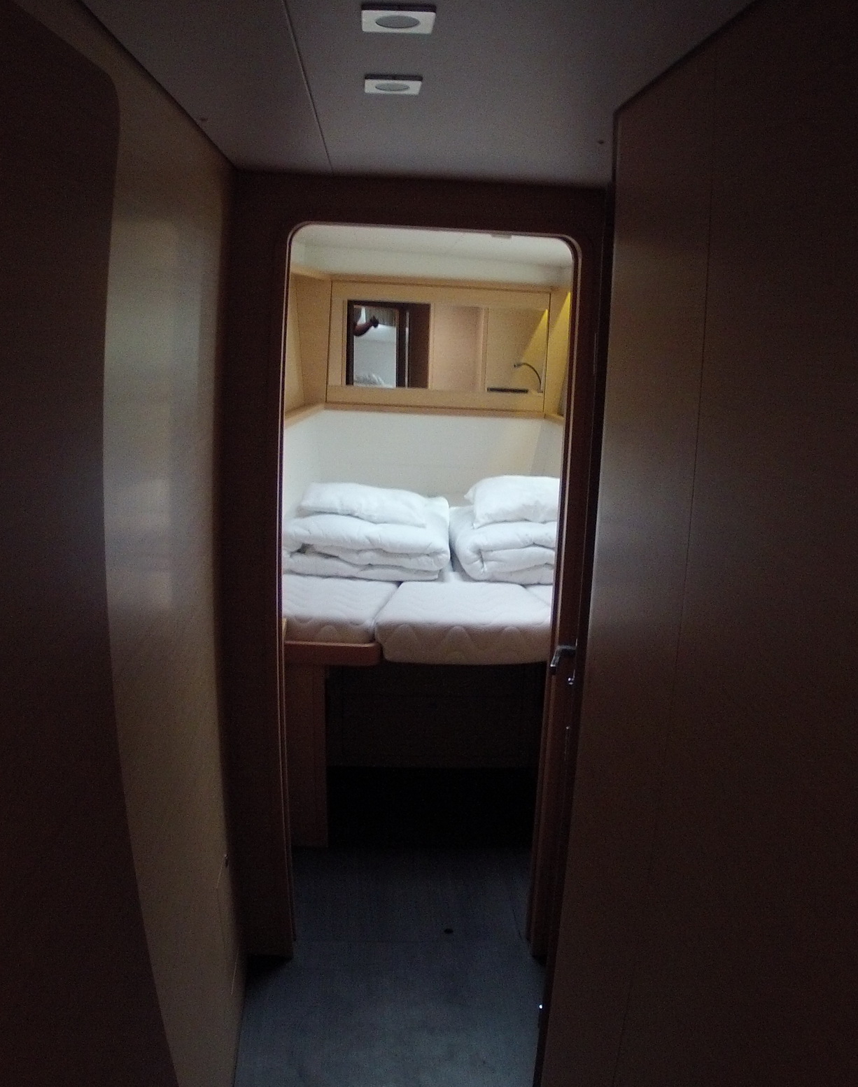 Lagoon 450 — photo 9