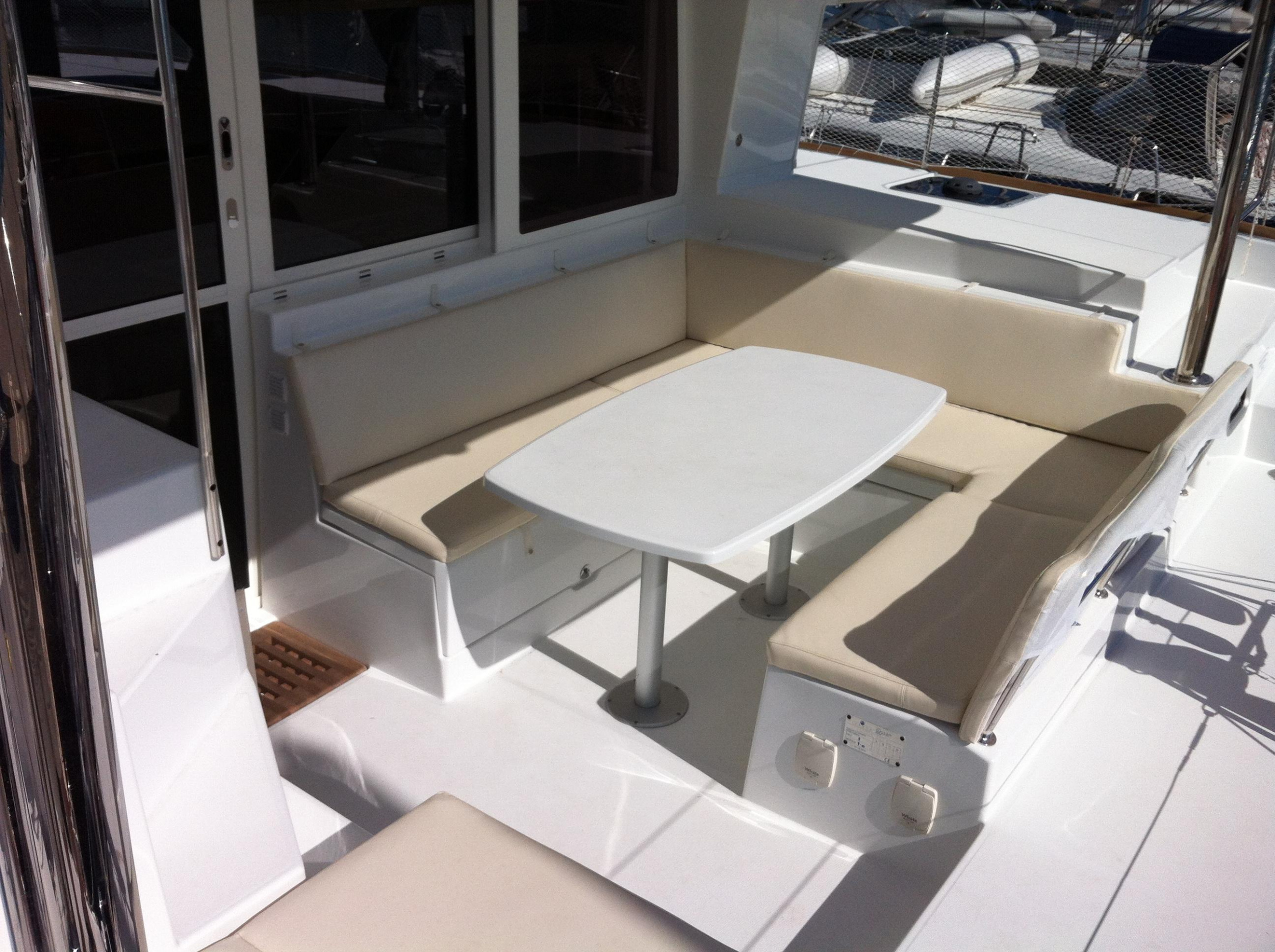 Lagoon 400 S2 — photo 28