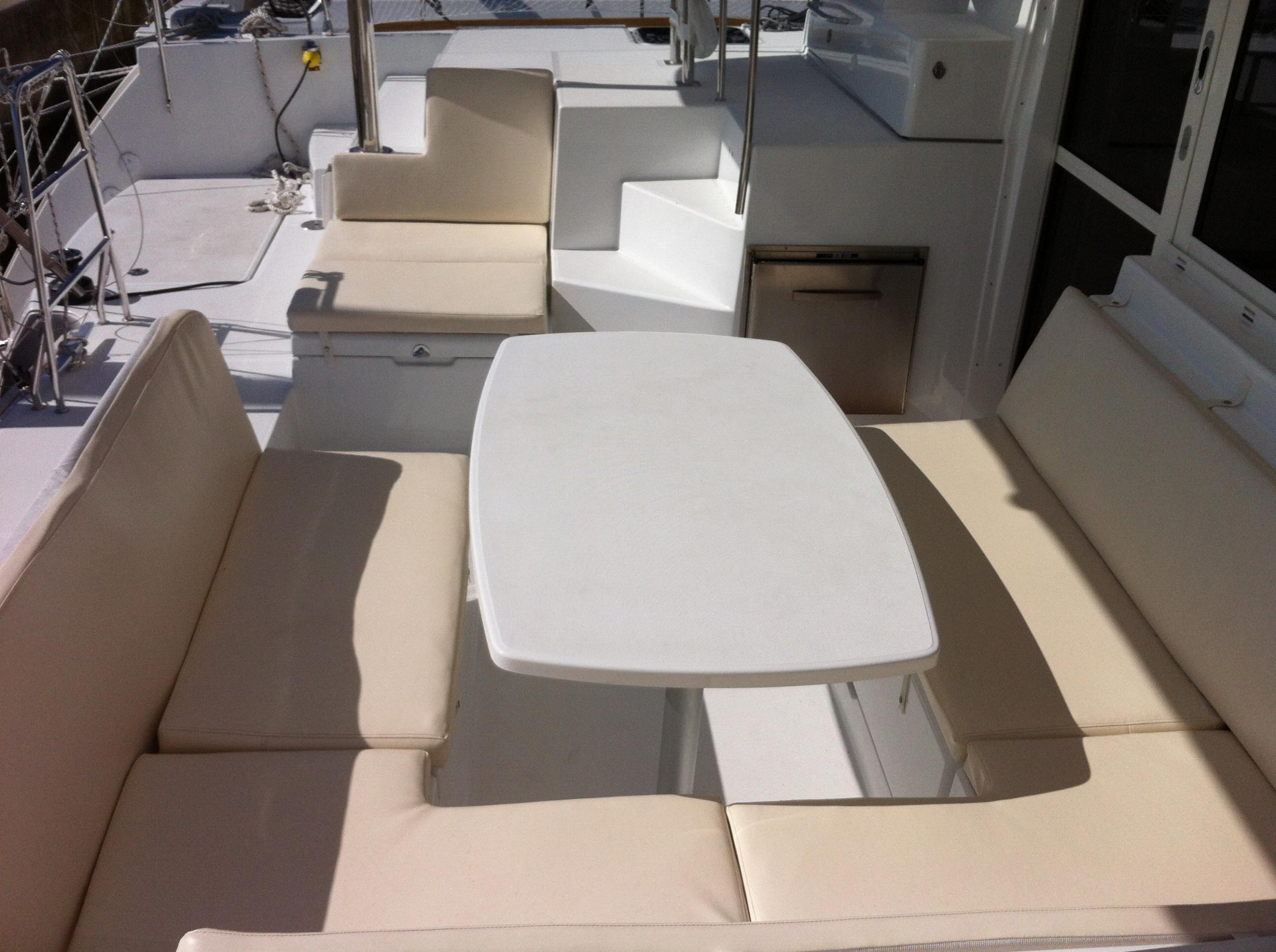 Lagoon 400 S2 — photo 6