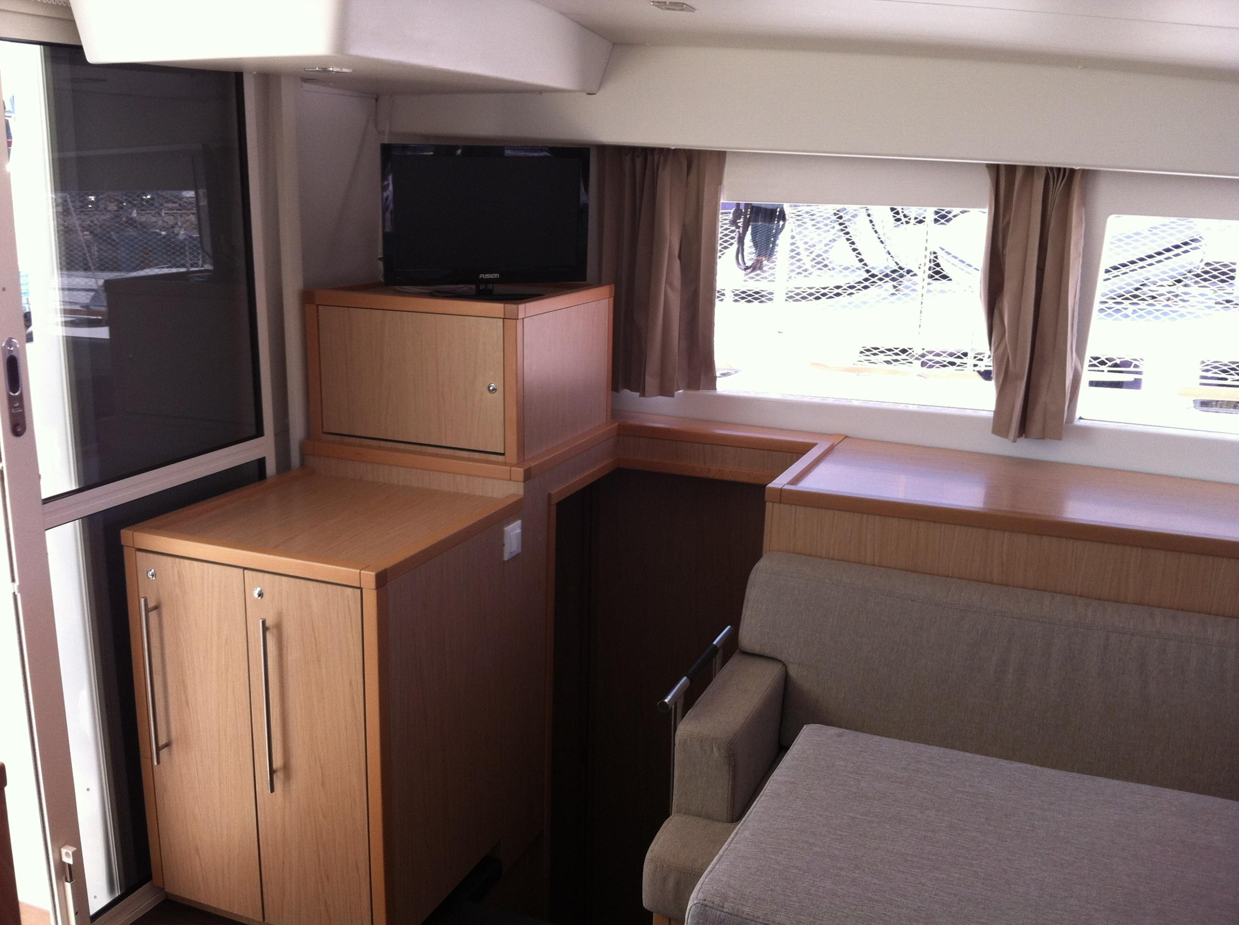 Lagoon 400 S2 — photo 26
