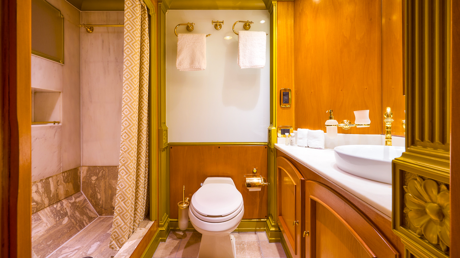 Benetti Classic 115 — photo 28
