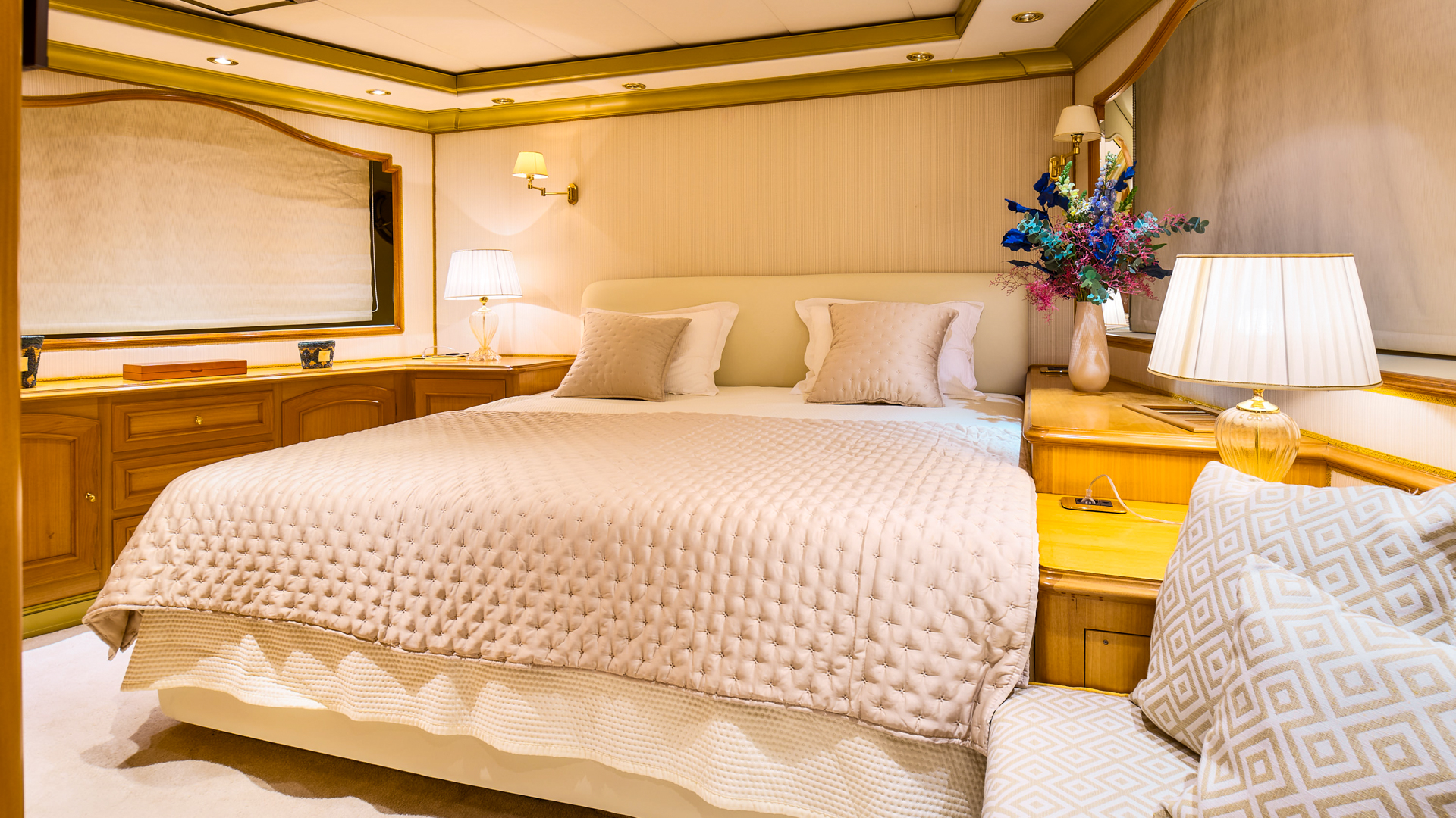 Benetti Classic 115 — photo 13