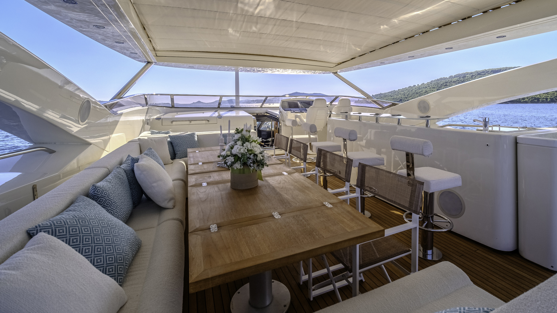 Sunseeker Yacht 34M — photo 28