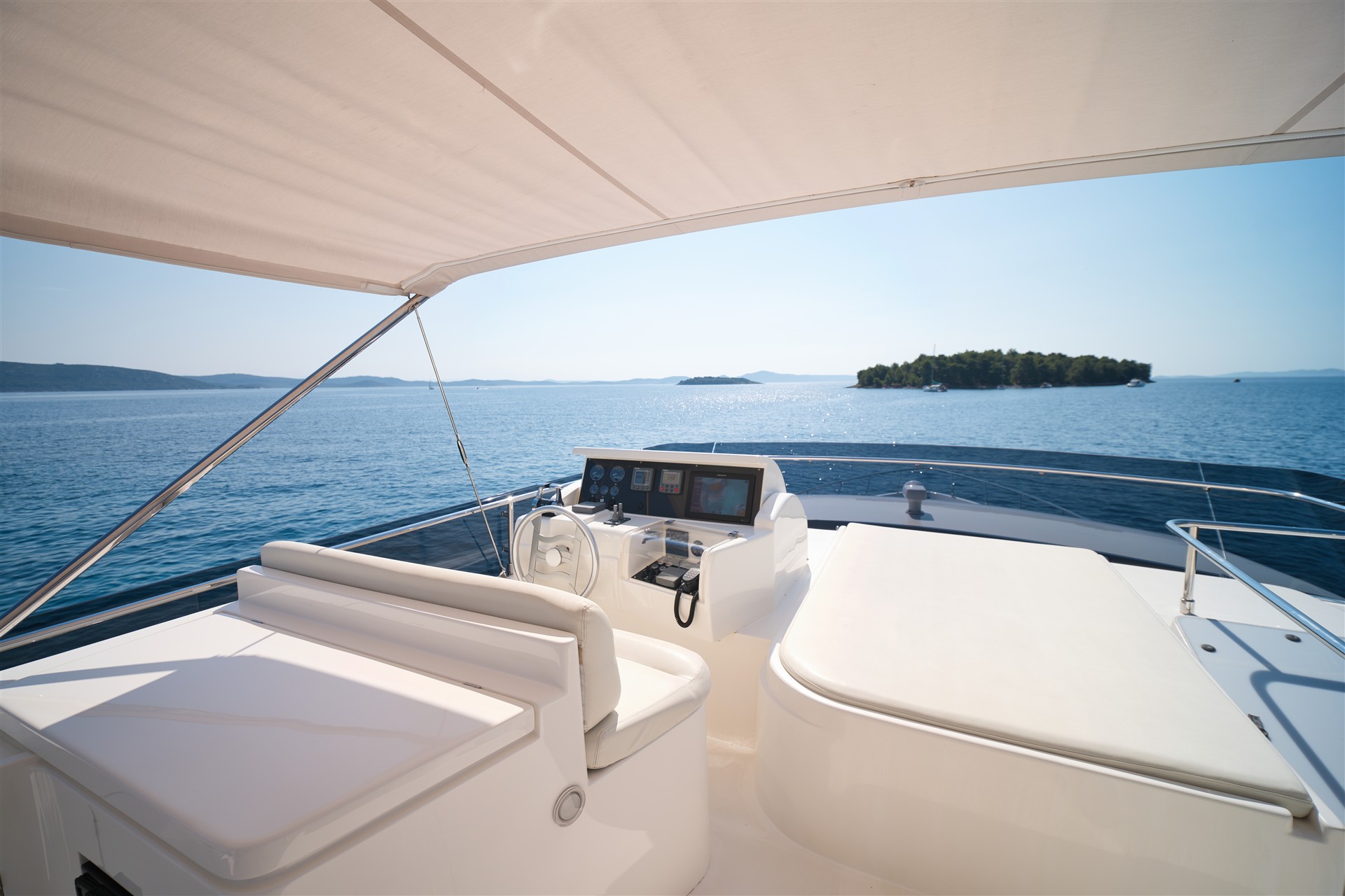 Ferretti 681 — photo 32