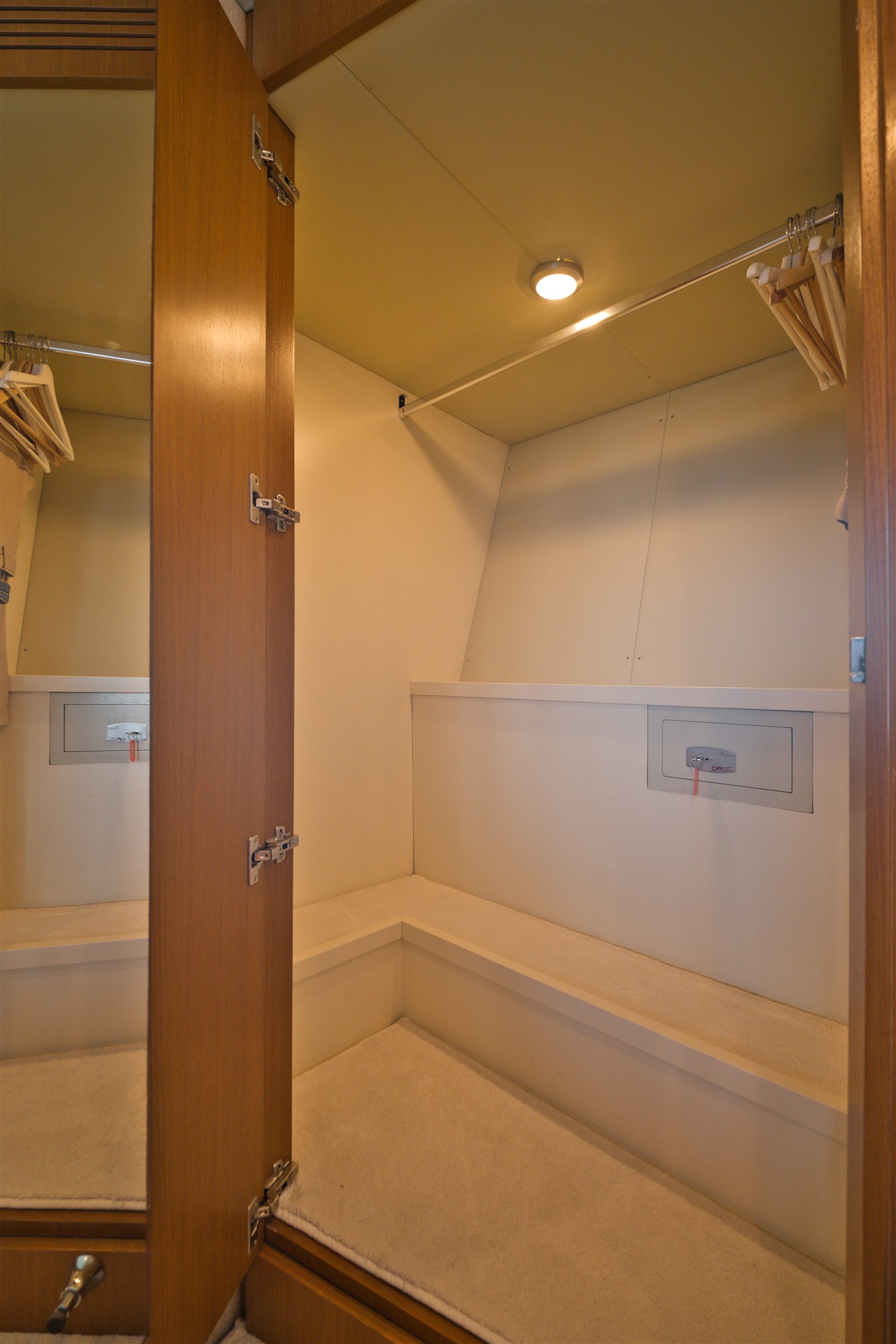 Ferretti 681 — photo 54