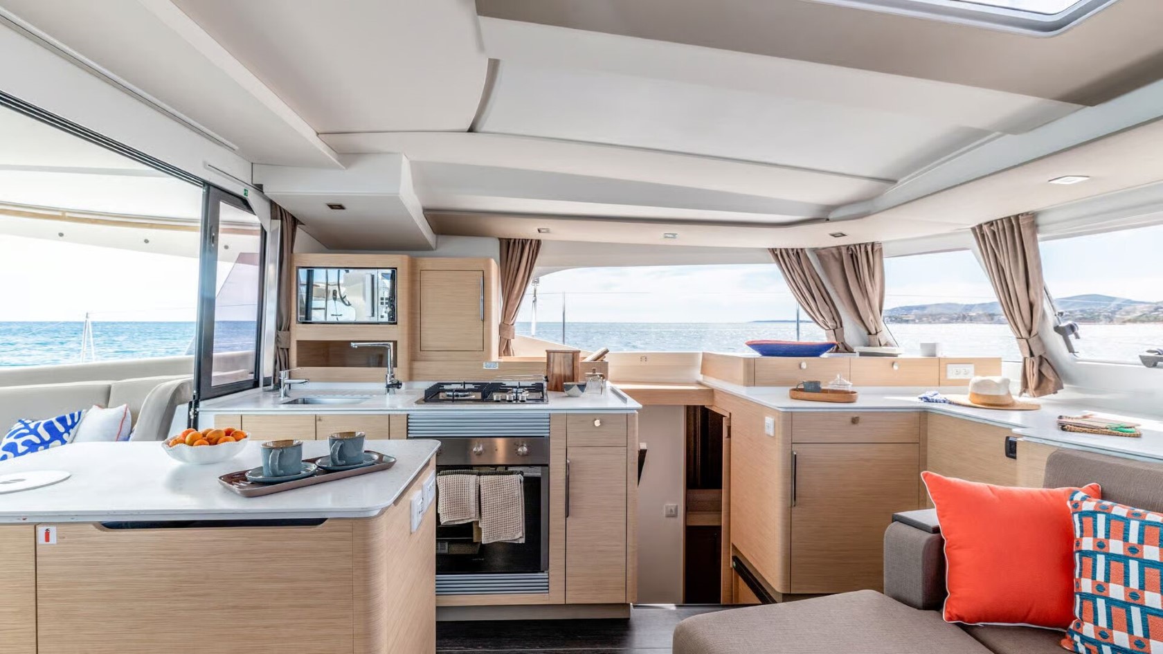 Fountaine Pajot New 44 — photo 28