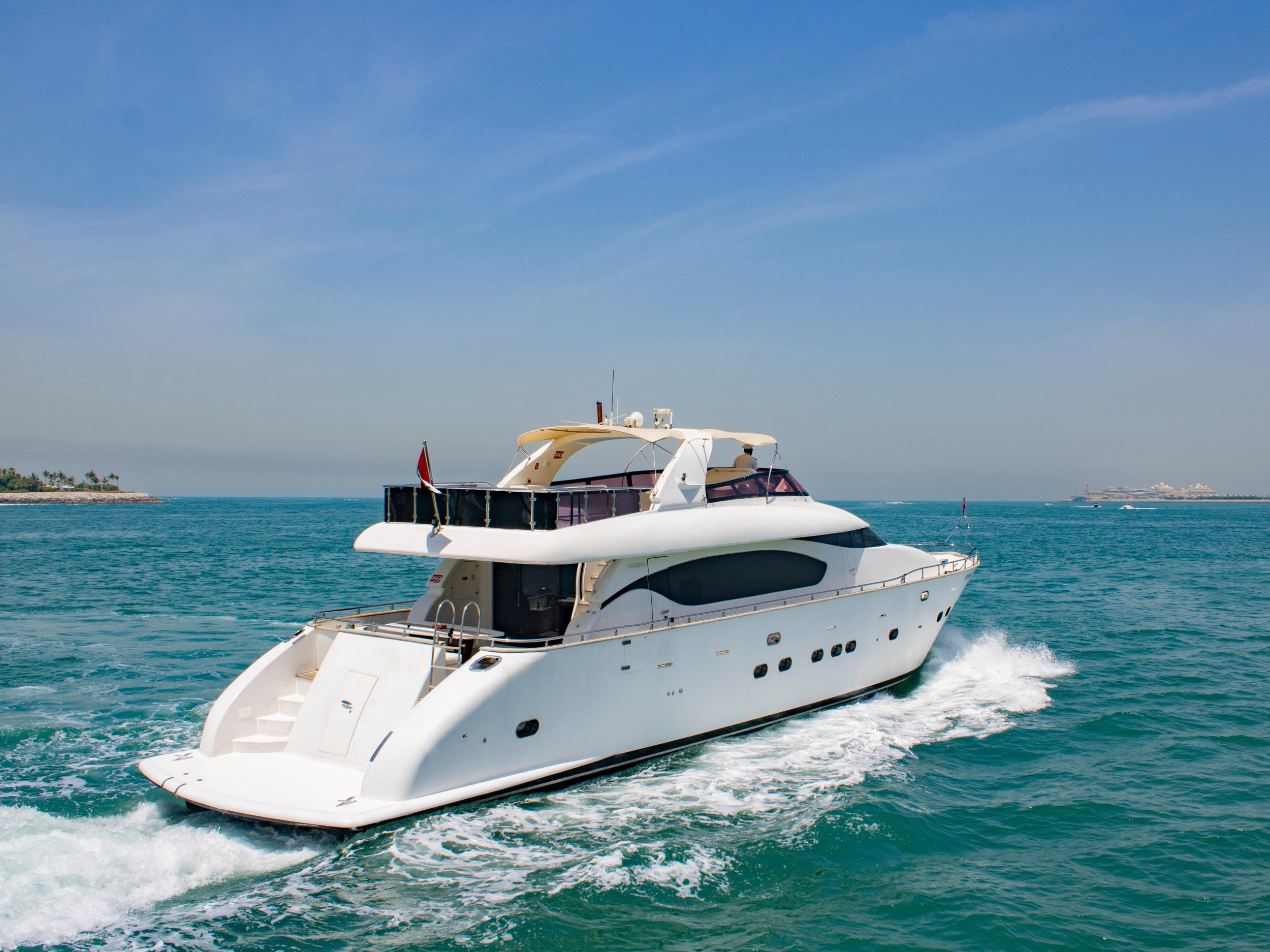 Luxury Motor Yacht X16 — photo 11