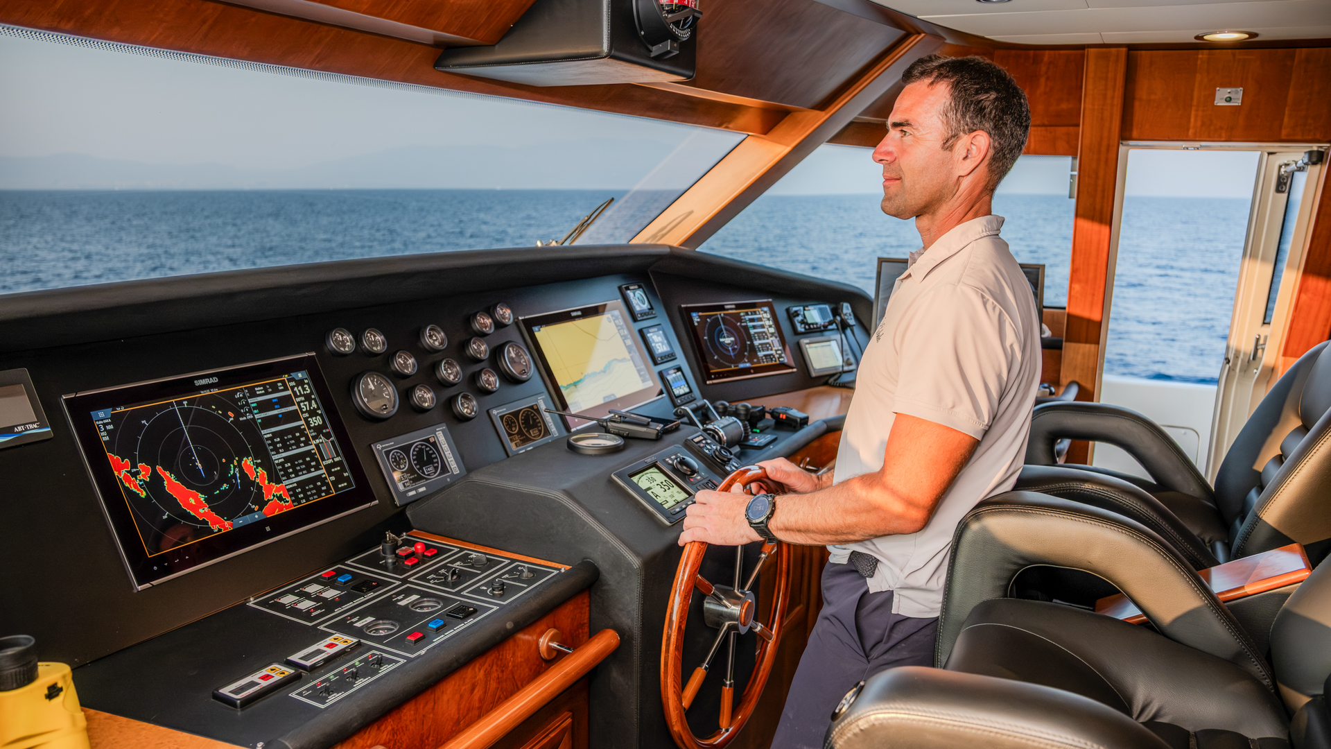 Motoryacht — photo 17