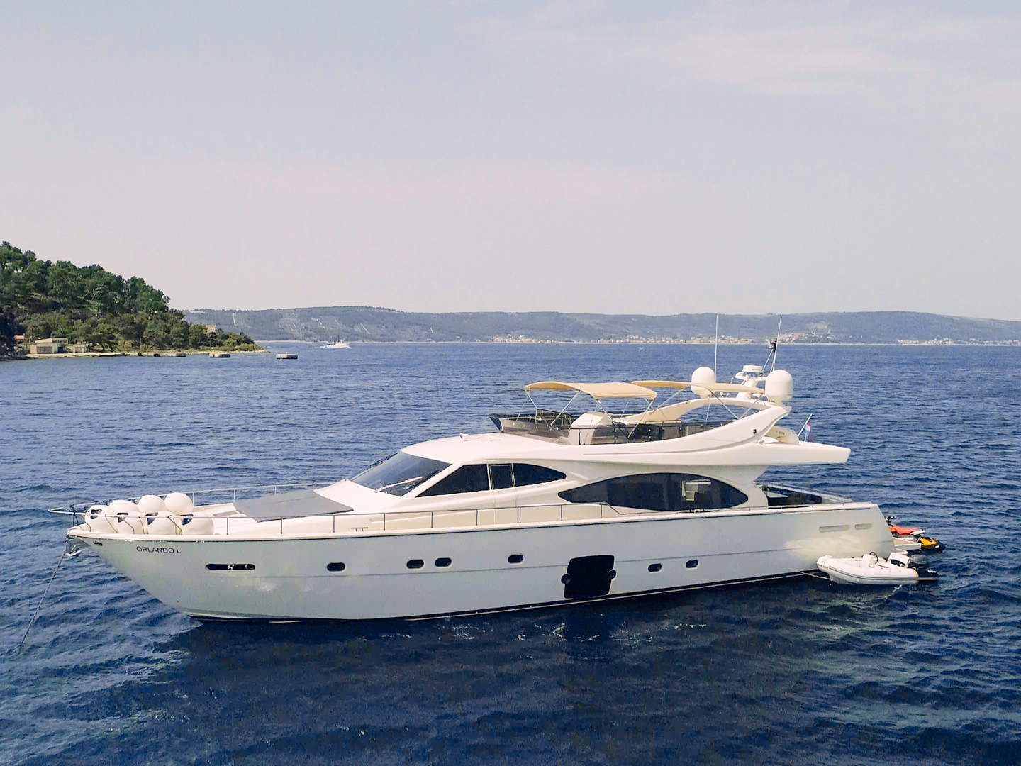 Ferretti 780 — photo 1
