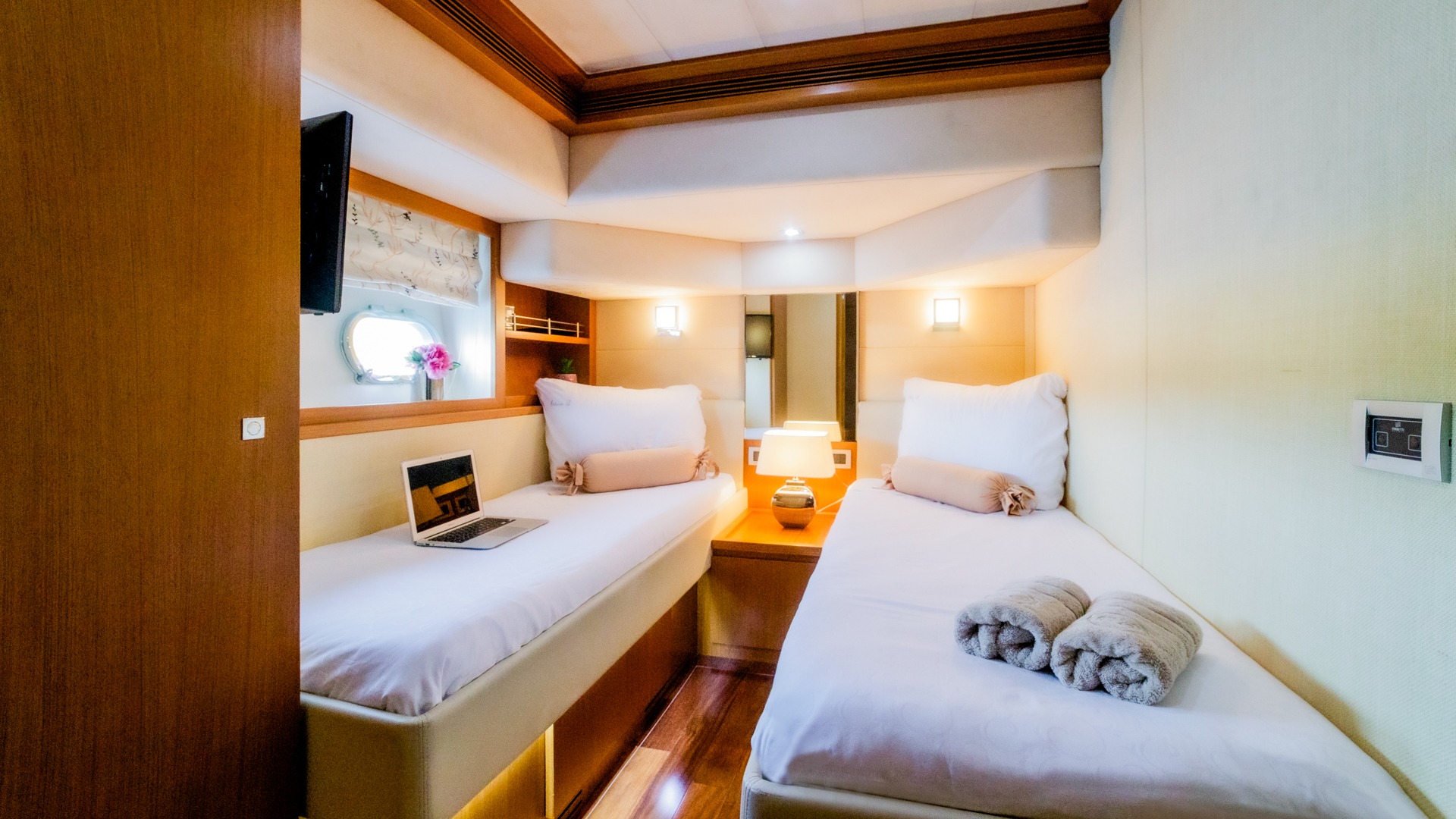 Ferretti 780 — photo 4