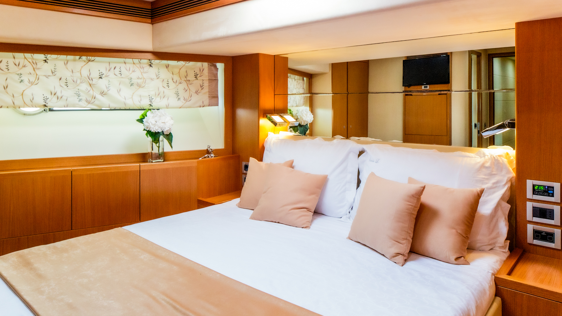 Ferretti 780 — photo 26