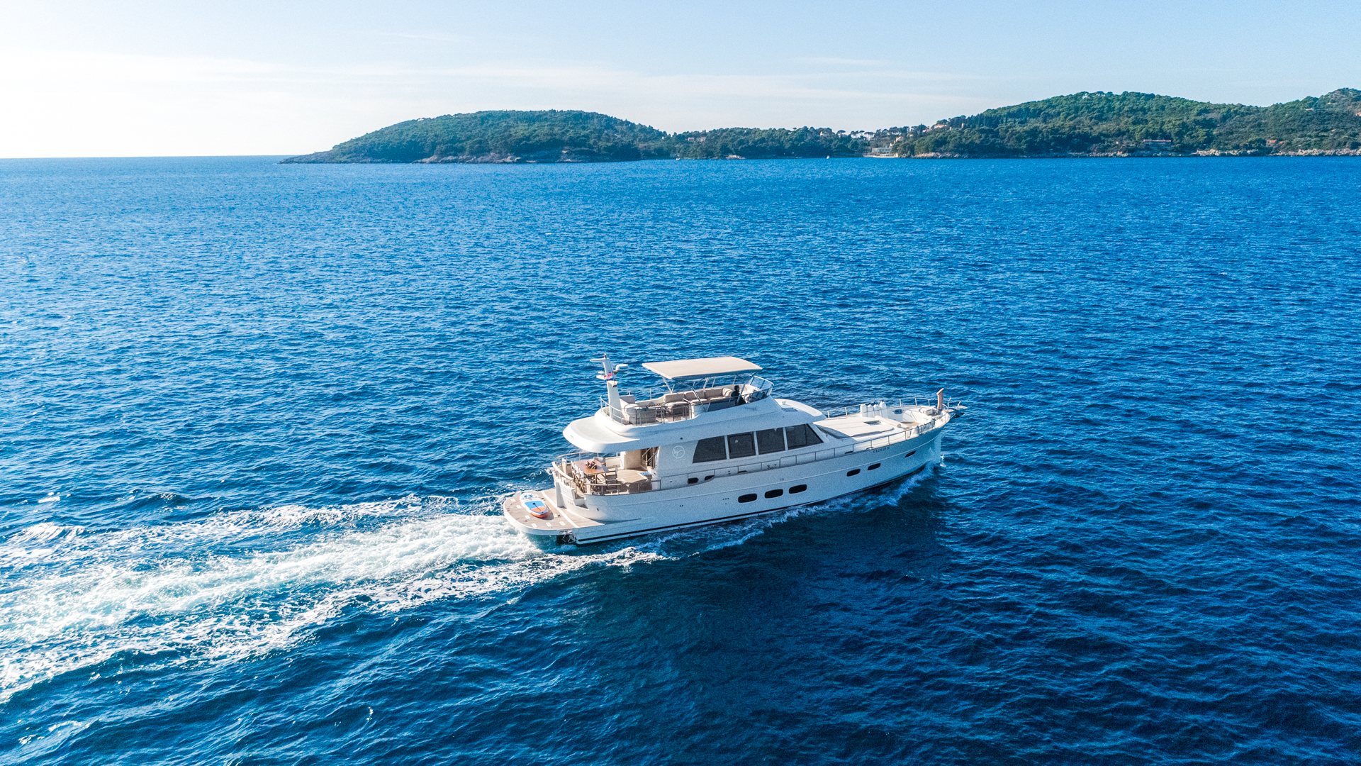 Motoryacht C9 — photo 20