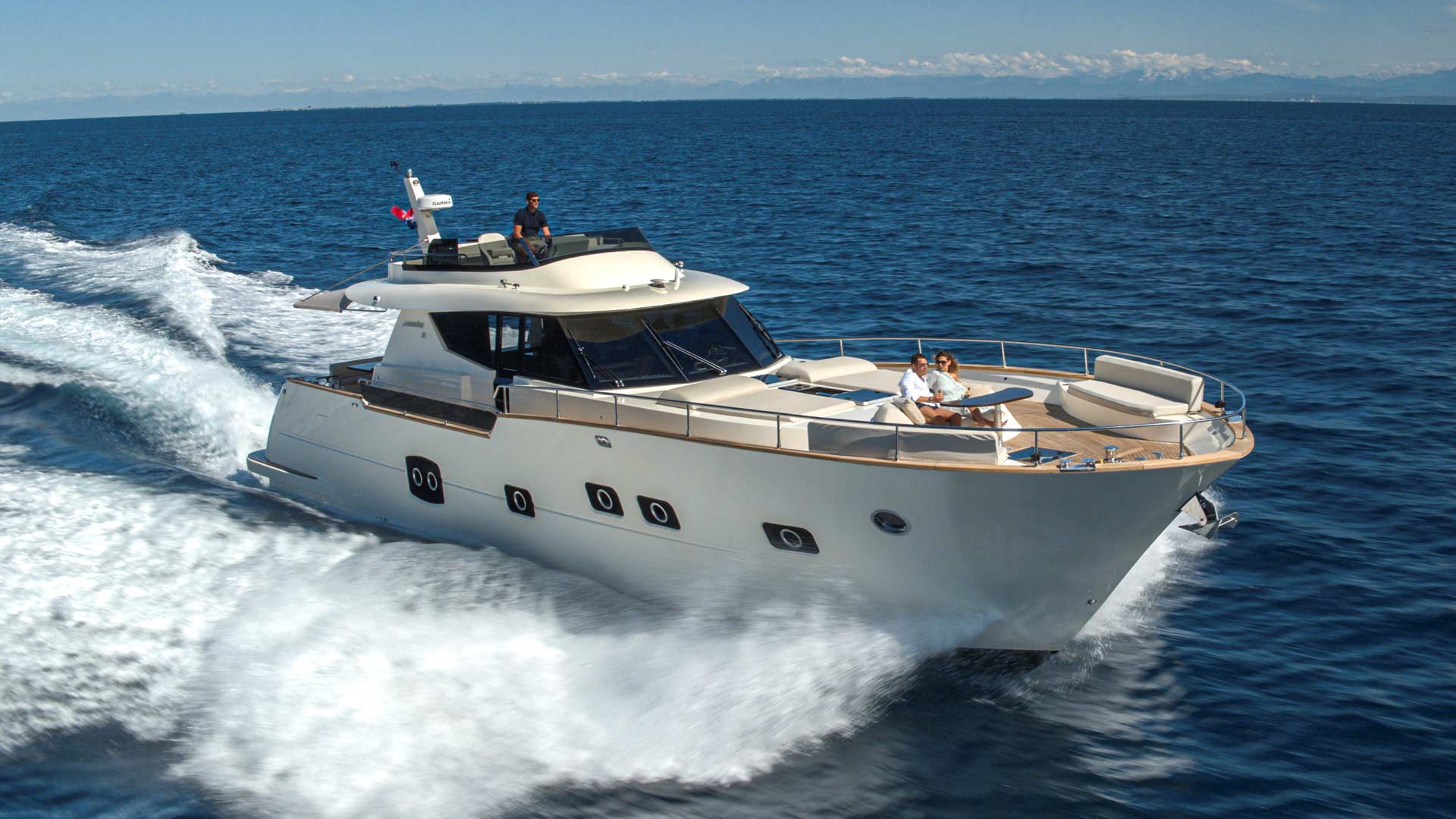Monachus 70 Fly — photo 18