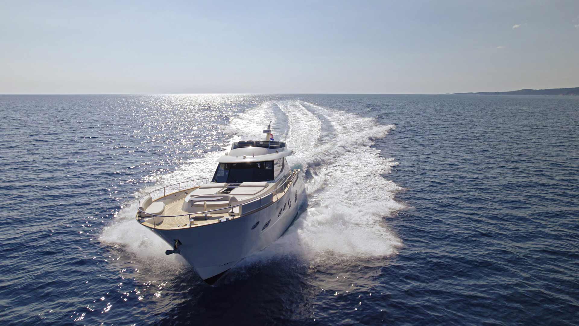 Monachus 70 Fly — photo 26