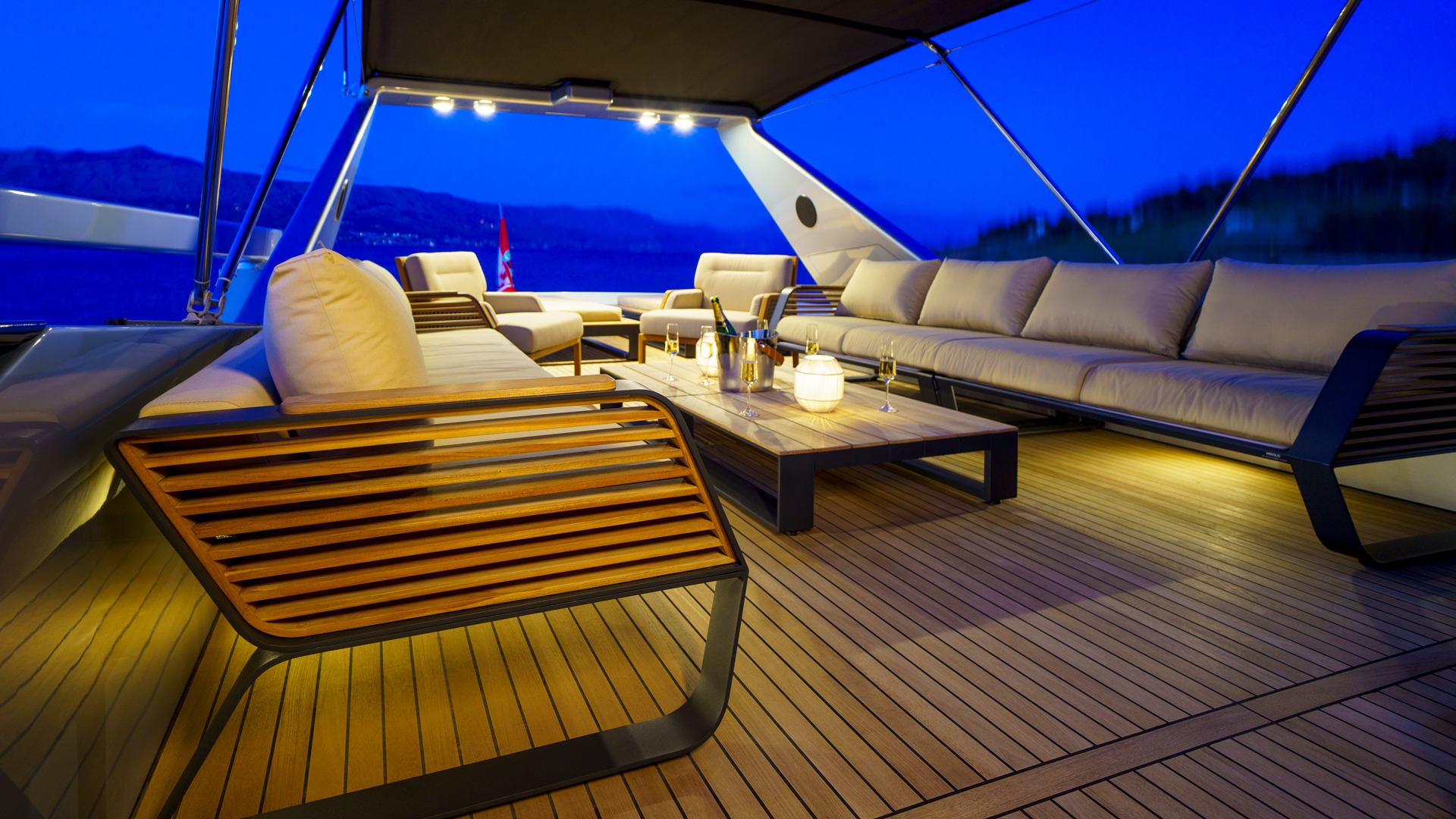 Motoryacht P — photo 12