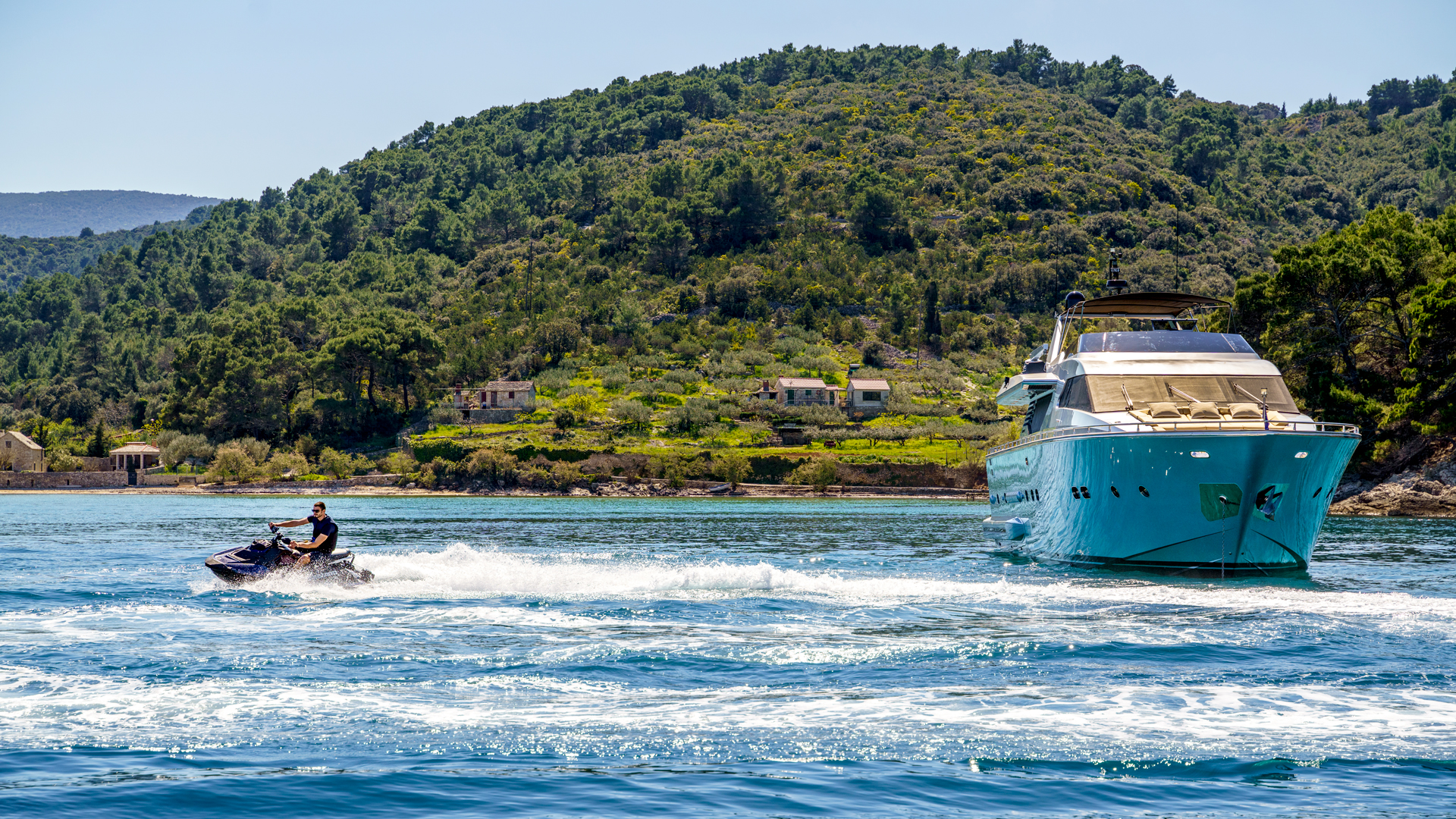 Motoryacht P — photo 9