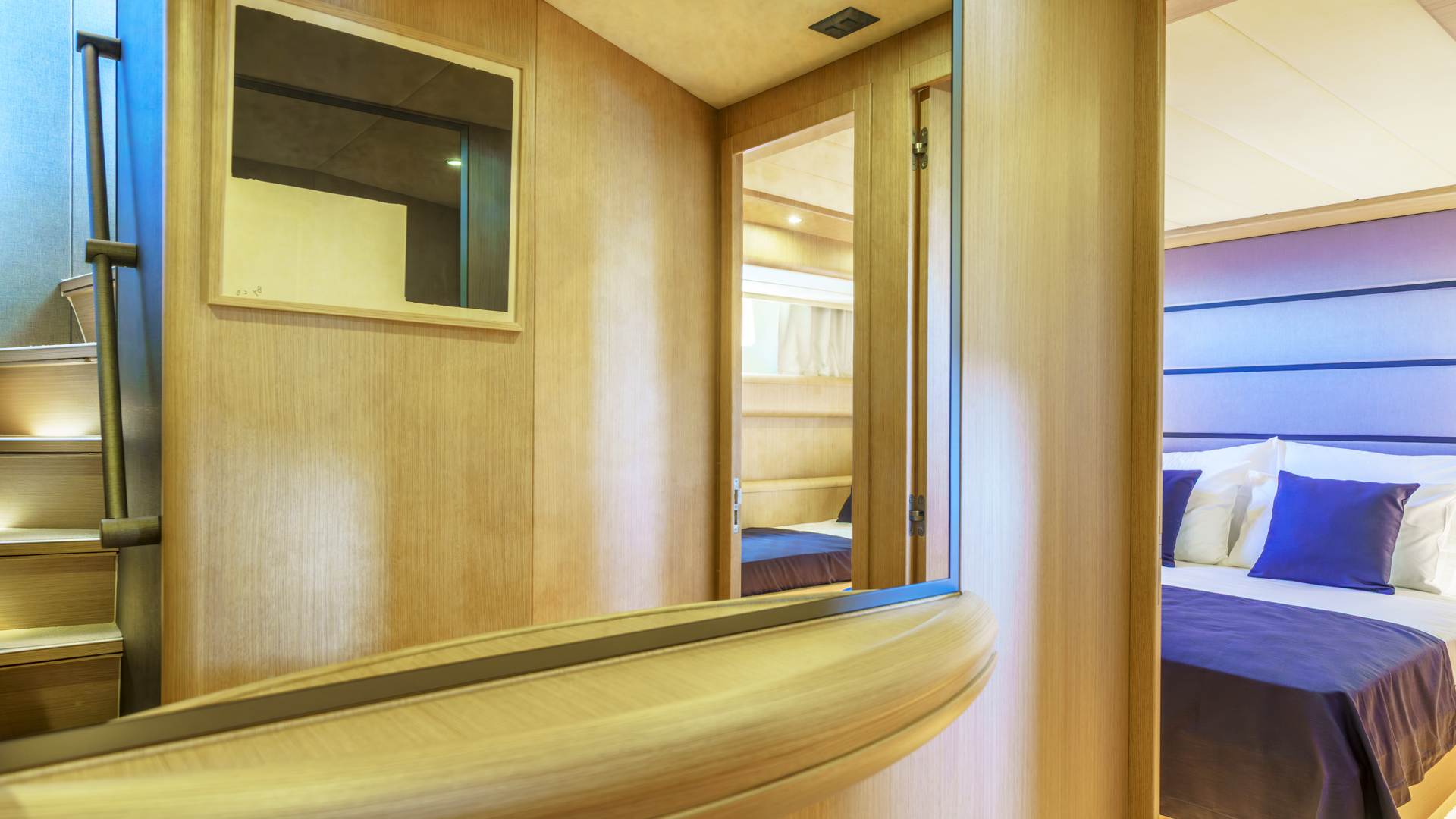 Motoryacht P — photo 34