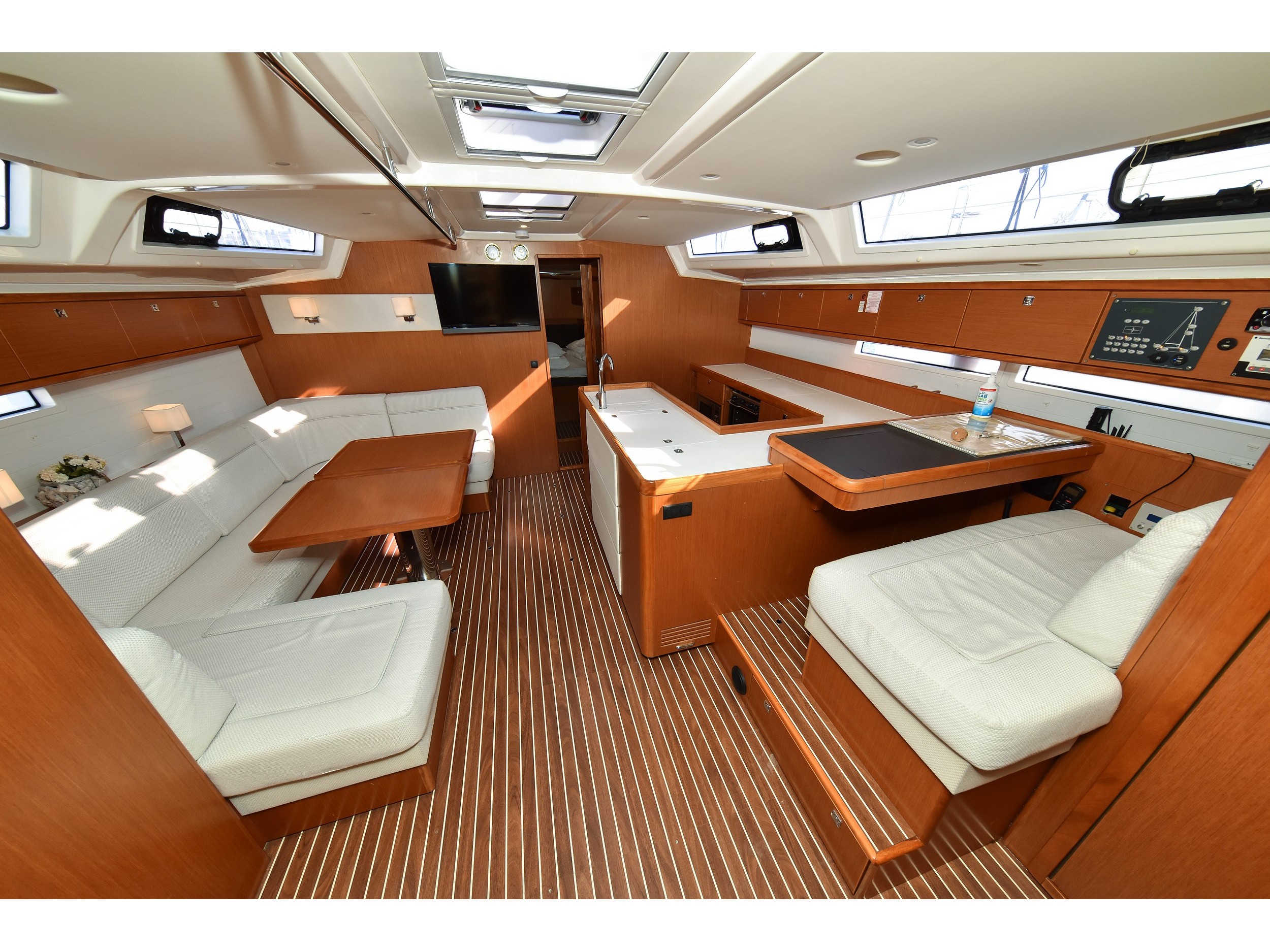 Bavaria Cruiser 56 — photo 52