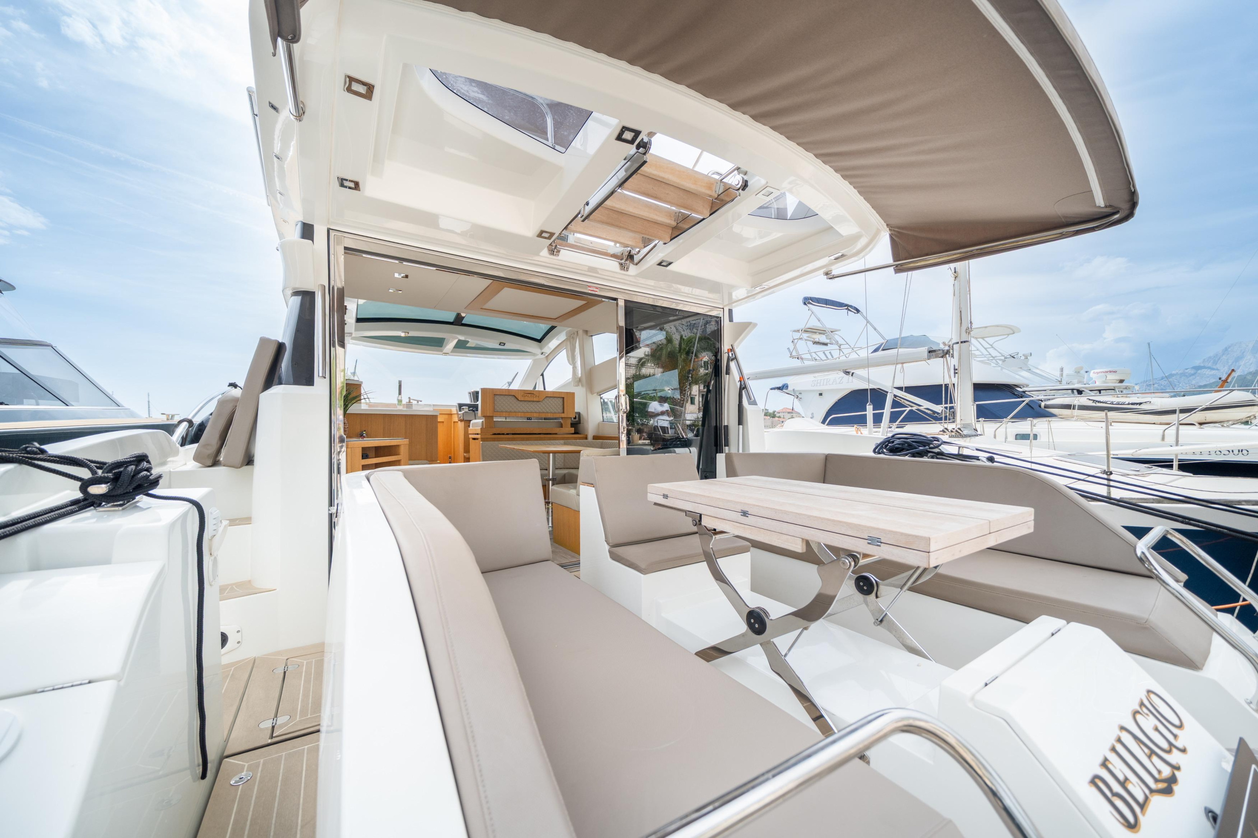 Galeon 430 Skydeck — photo 4