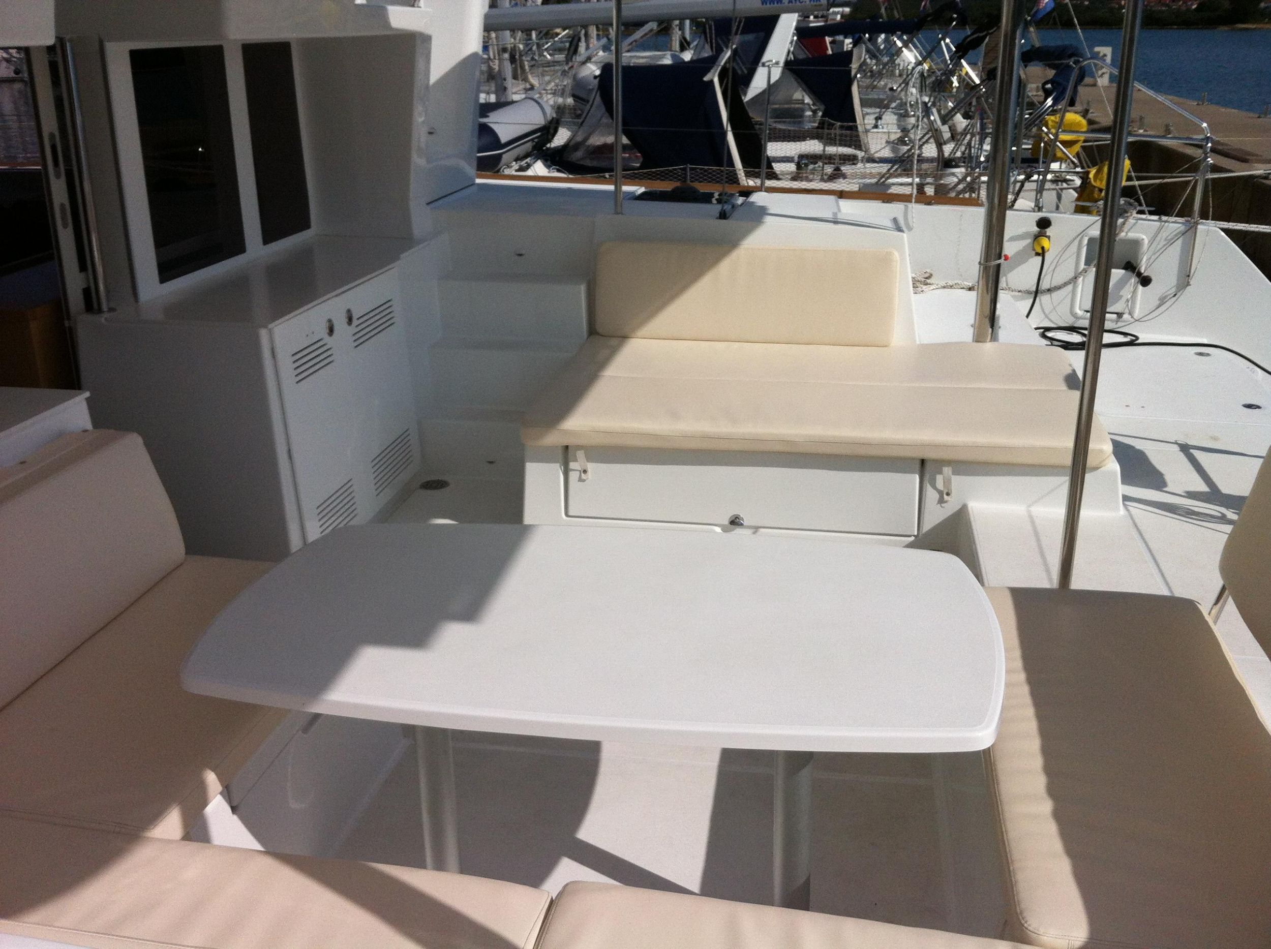 Lagoon 450 — photo 11