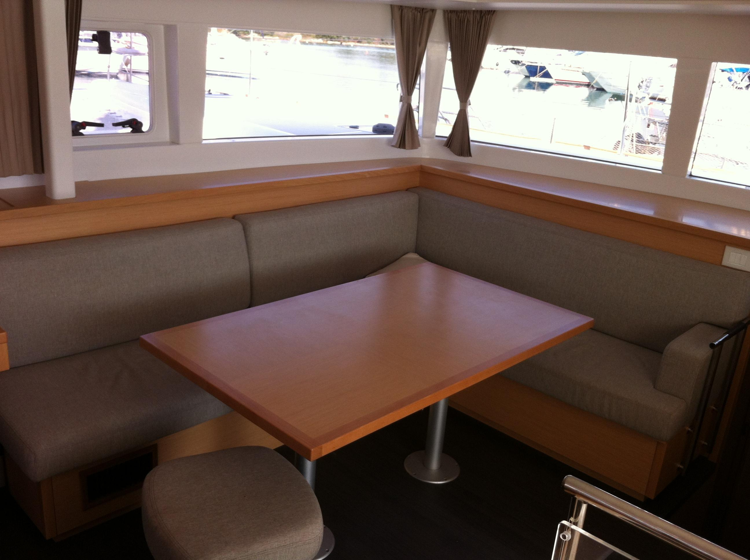 Lagoon 450 — photo 20