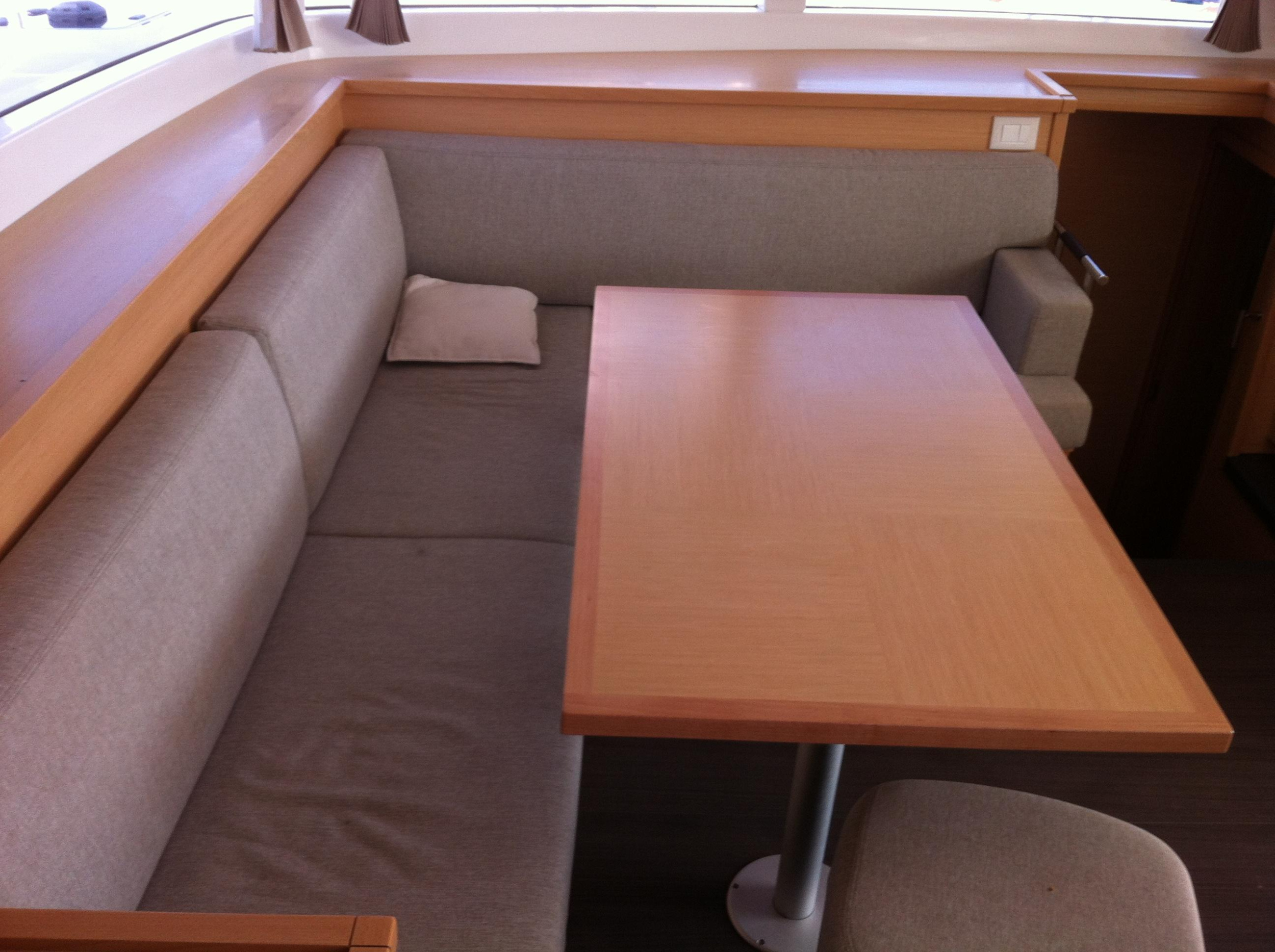 Lagoon 450 — photo 23