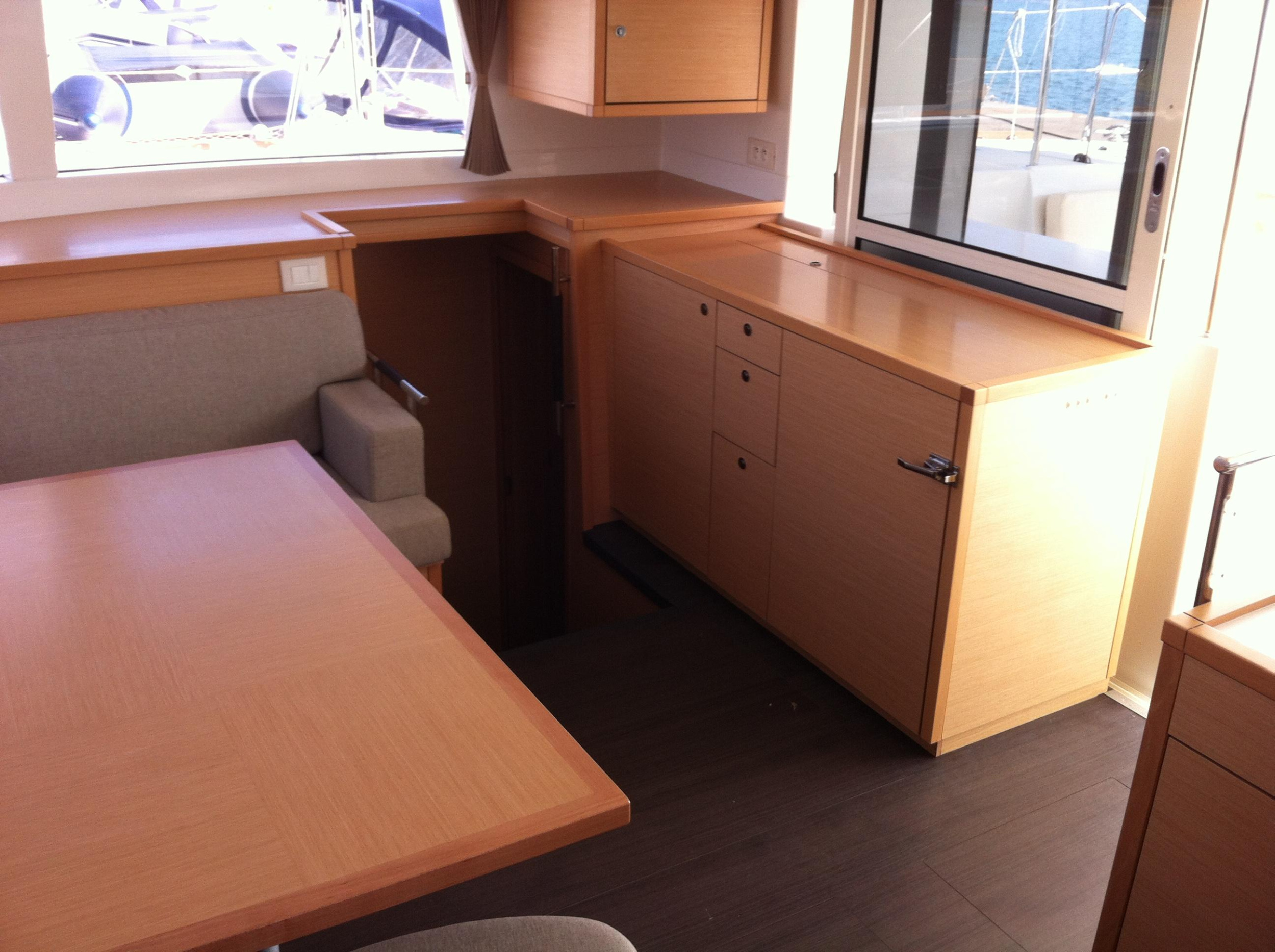 Lagoon 450 — photo 16