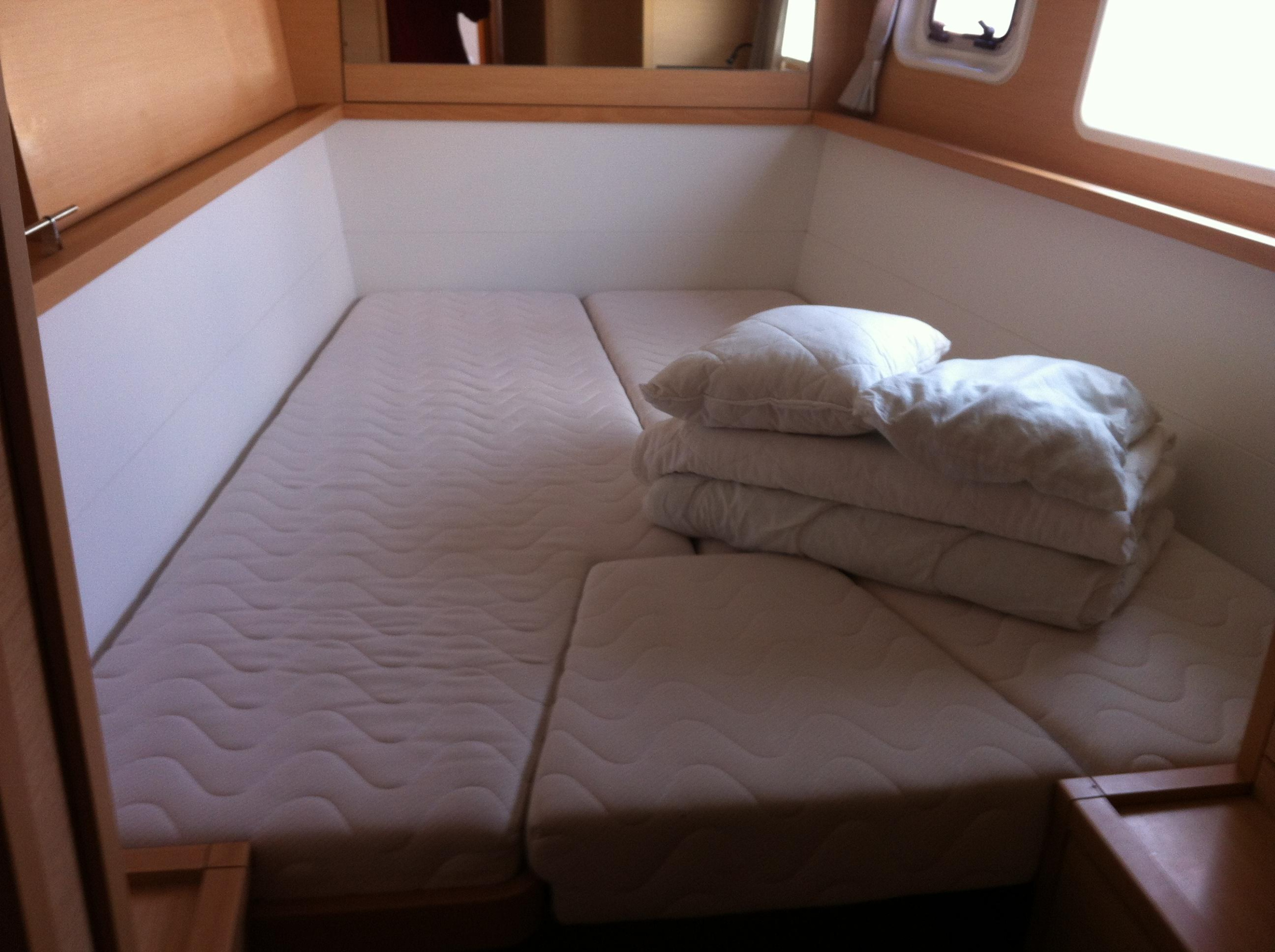 Lagoon 450 — photo 35