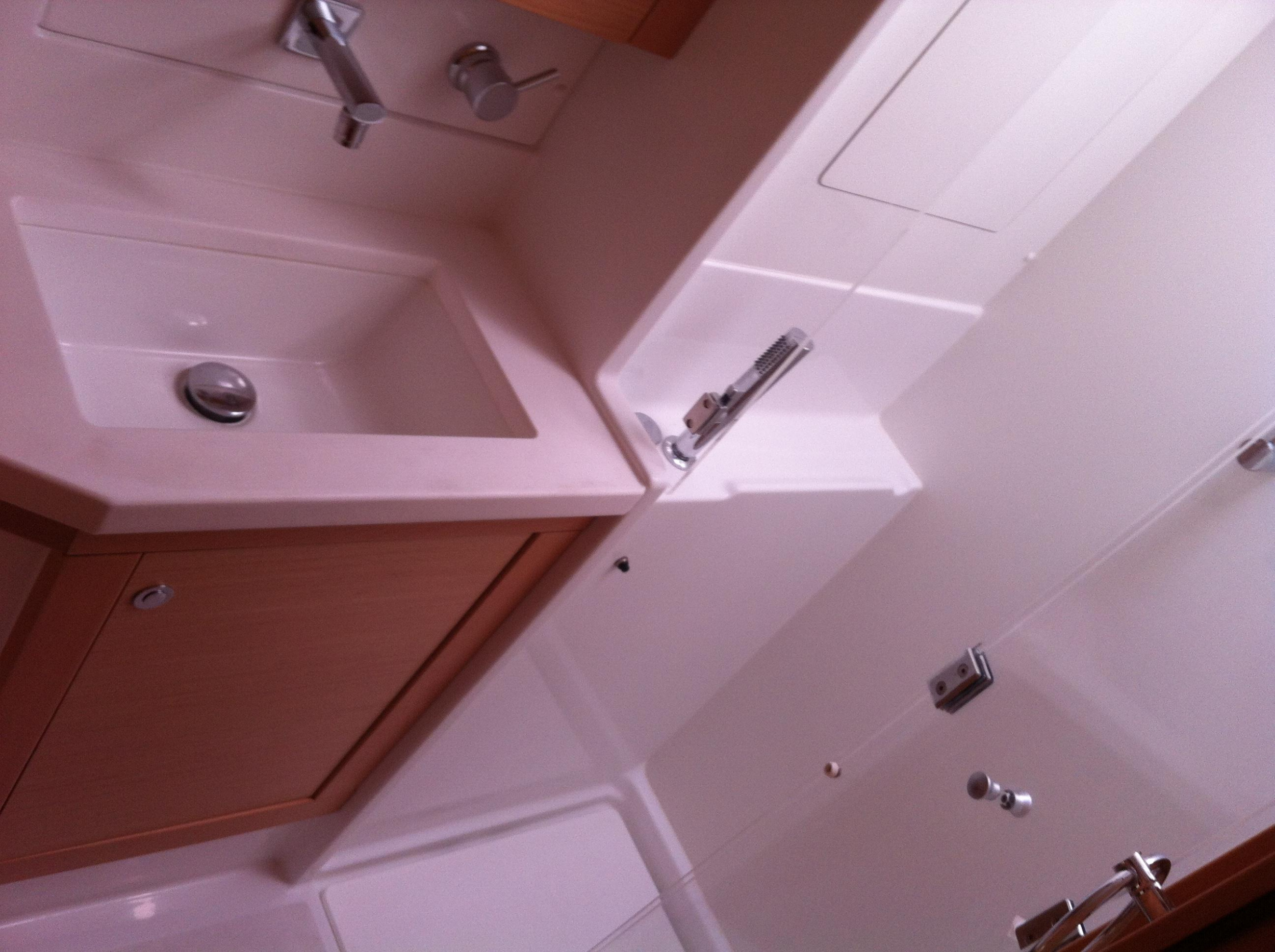 Lagoon 450 — photo 4