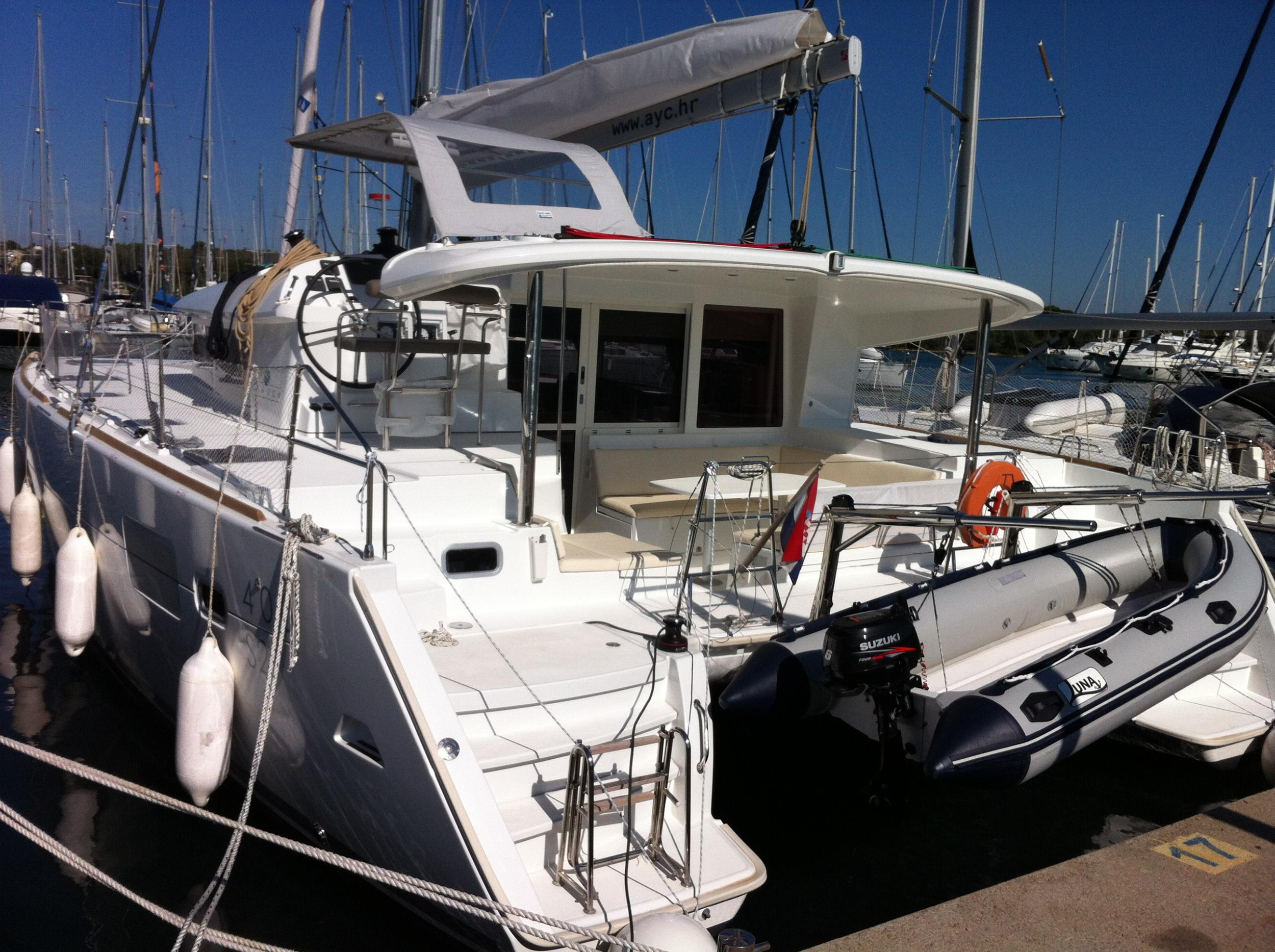 Lagoon 400 S2 — photo 24
