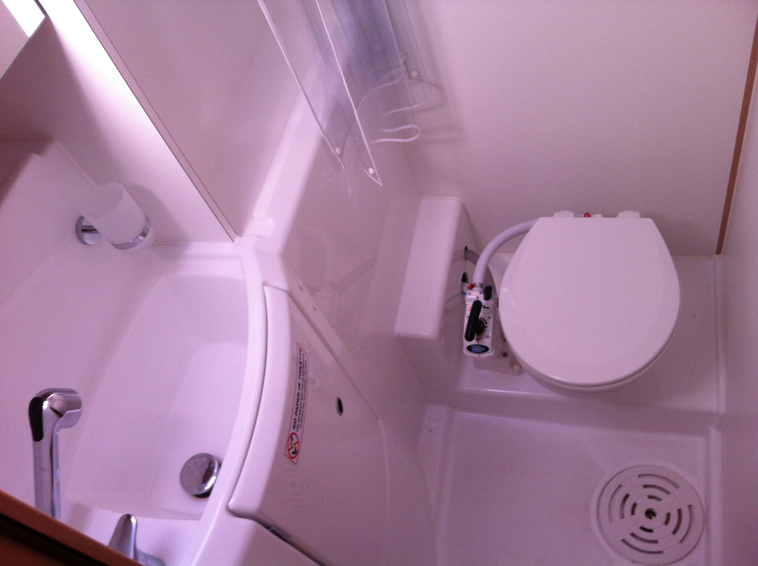 Lagoon 400 S2 — photo 30